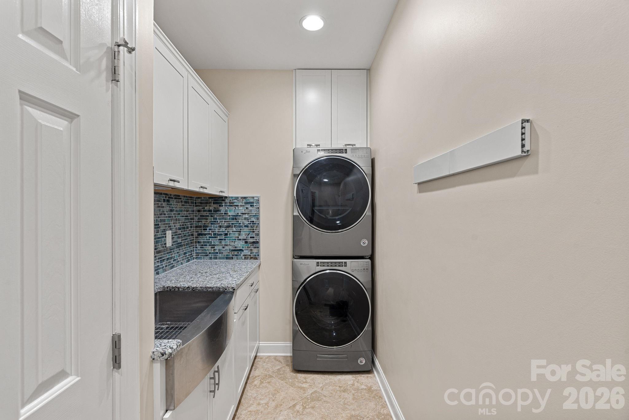 6111 Savannah Grace Lane — Huntersville