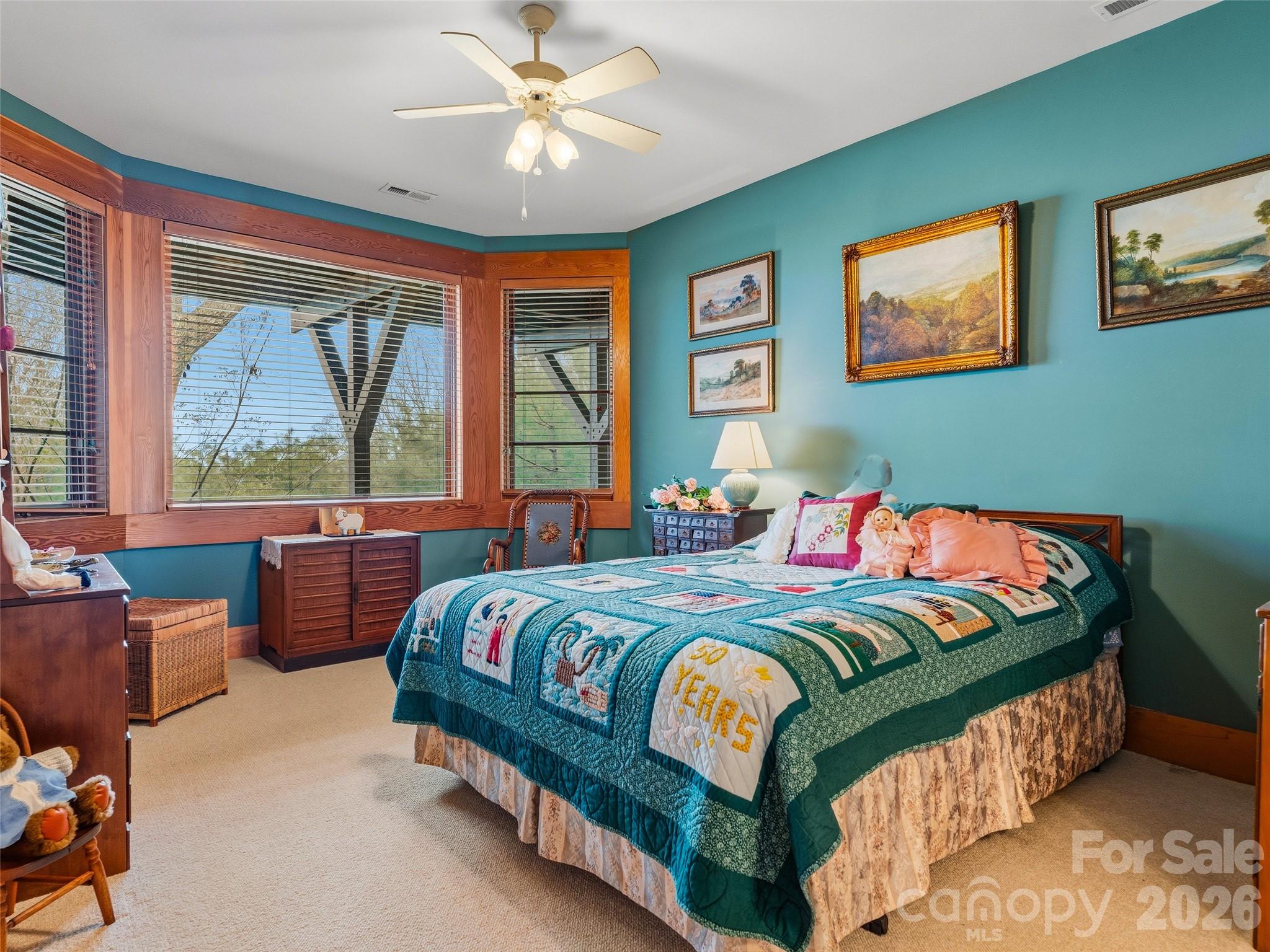 1000 McFarlane Way — Hendersonville