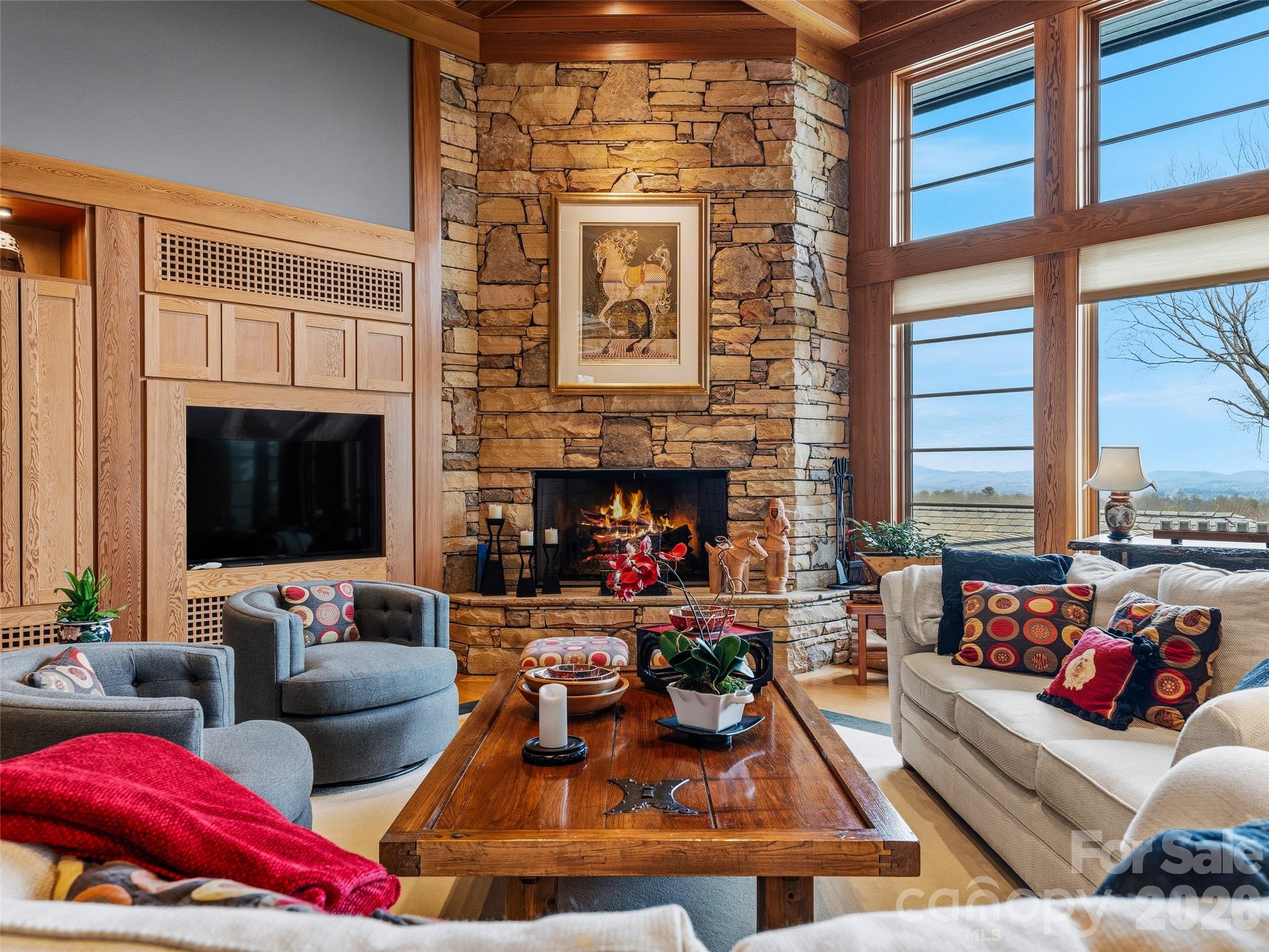 1000 McFarlane Way — Hendersonville