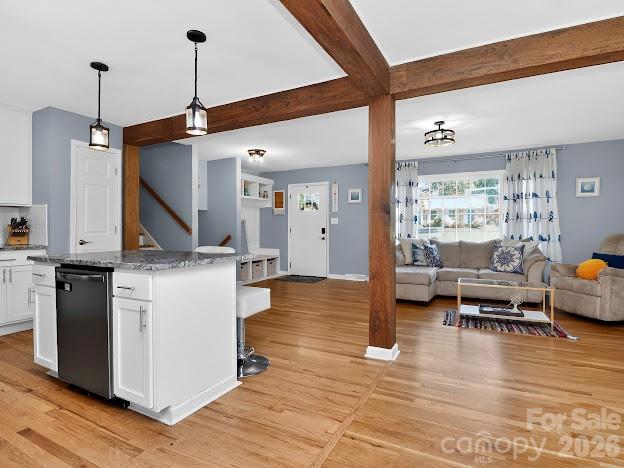 3025 Dunaire Drive — Charlotte