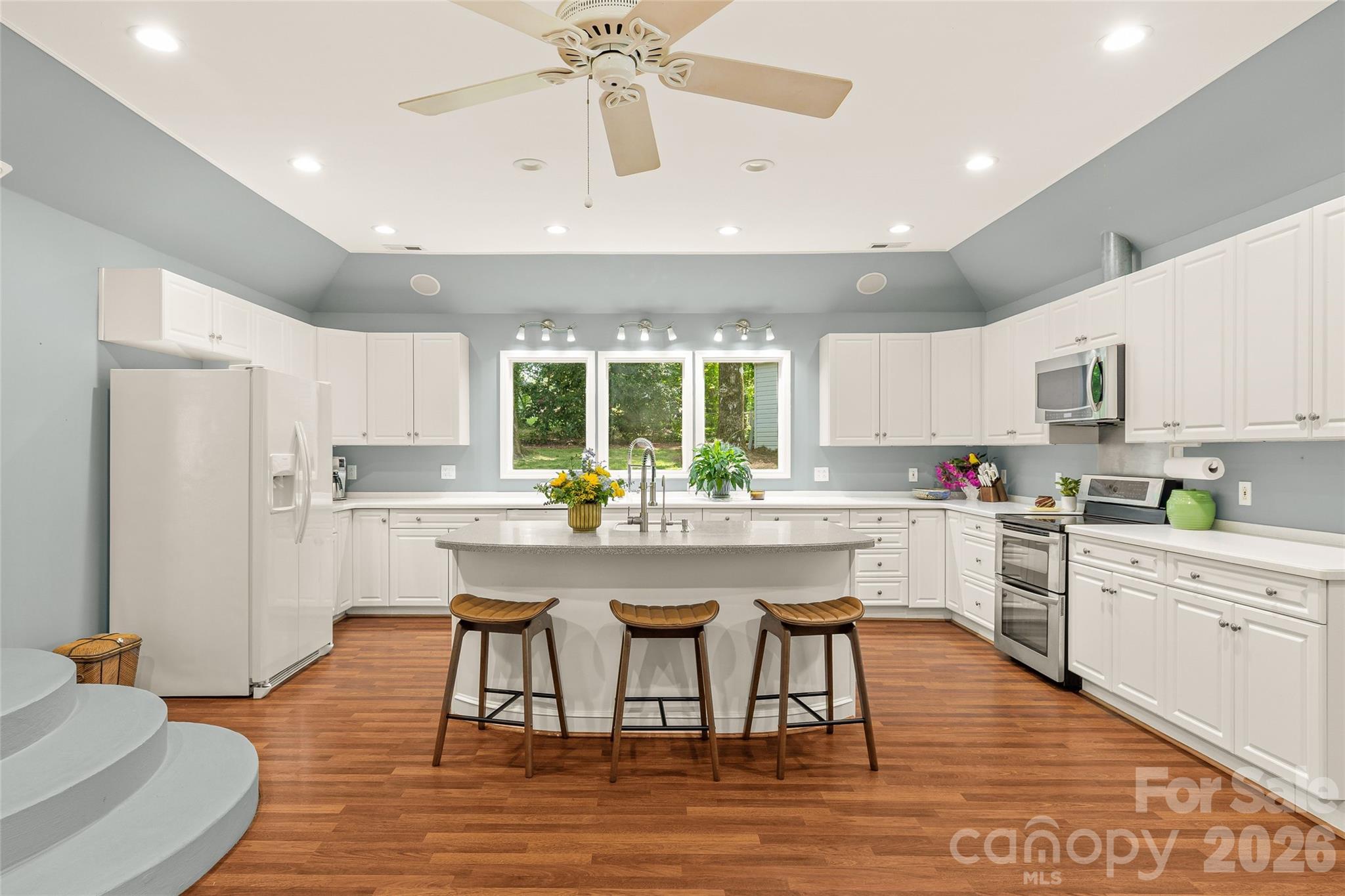 7108 Preston Court — Charlotte