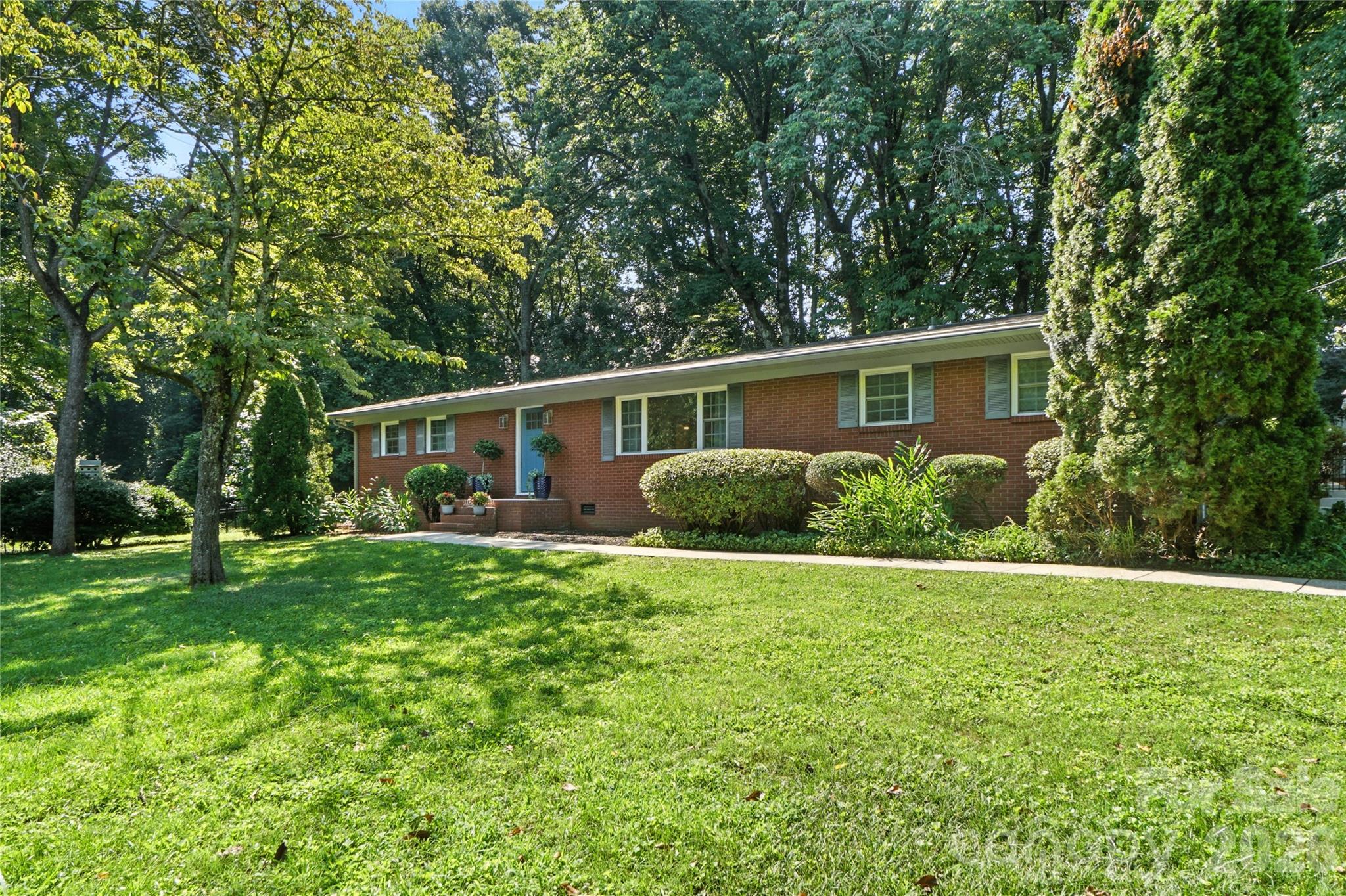 7108 Preston Court — Charlotte