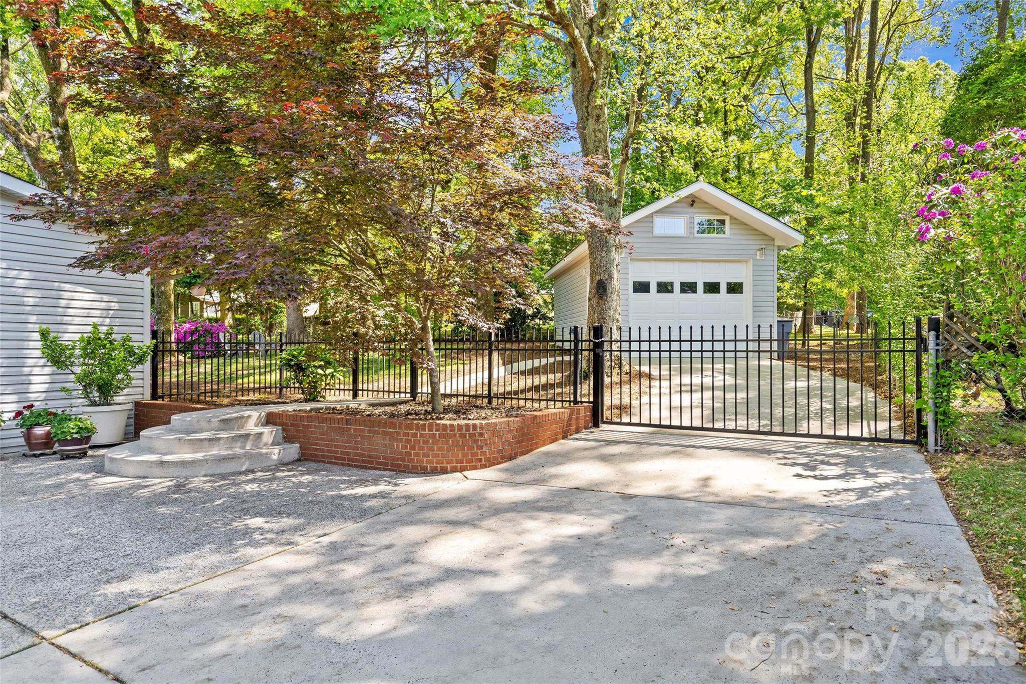 7108 Preston Court — Charlotte