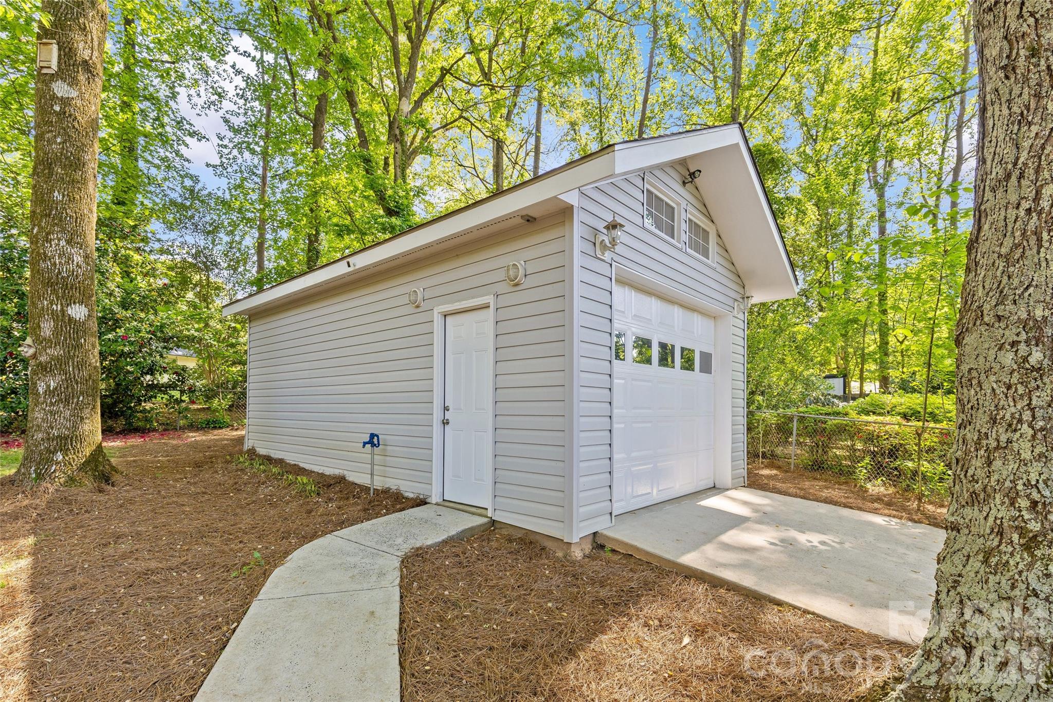 7108 Preston Court — Charlotte