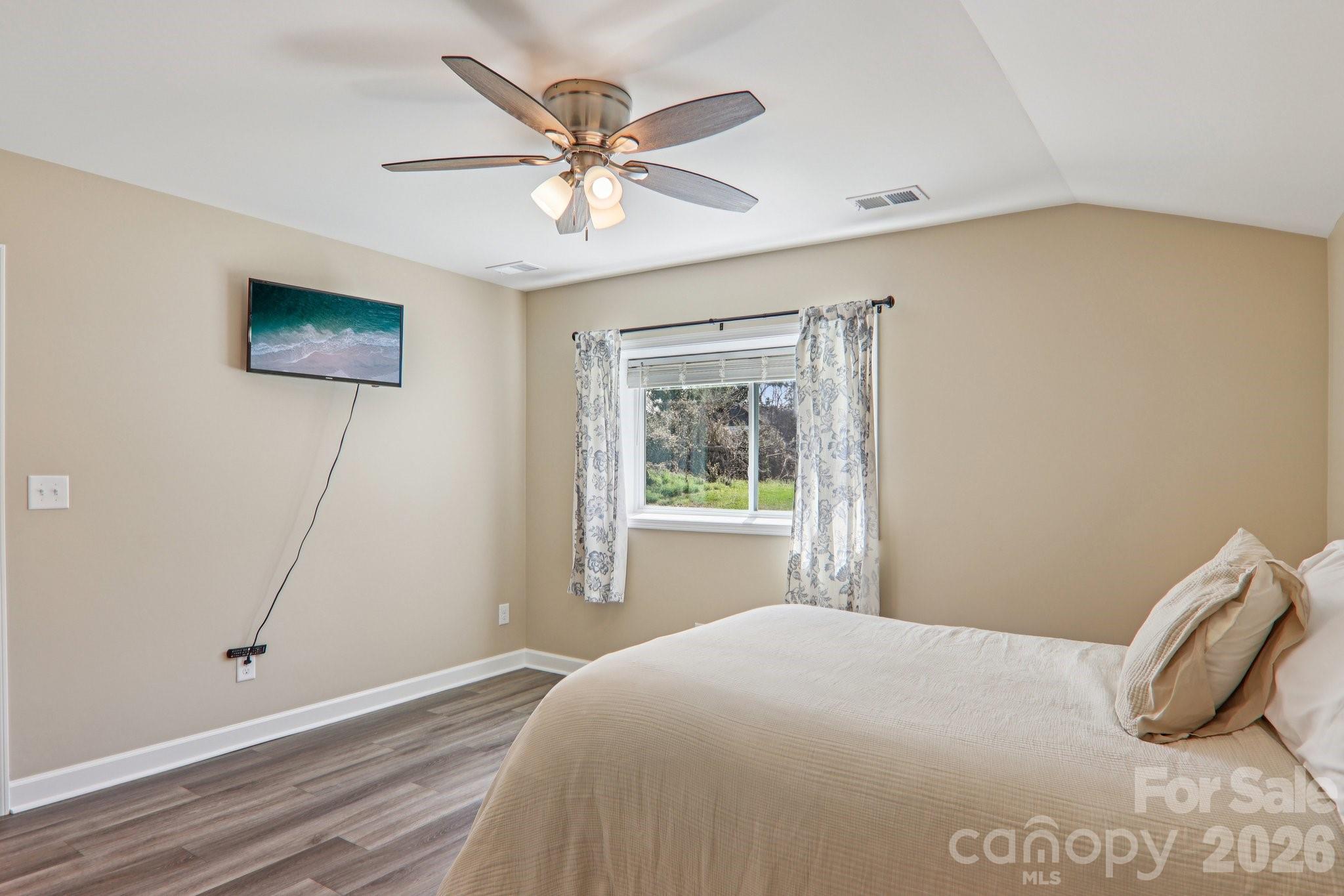 111 W Crawford Street — Landrum