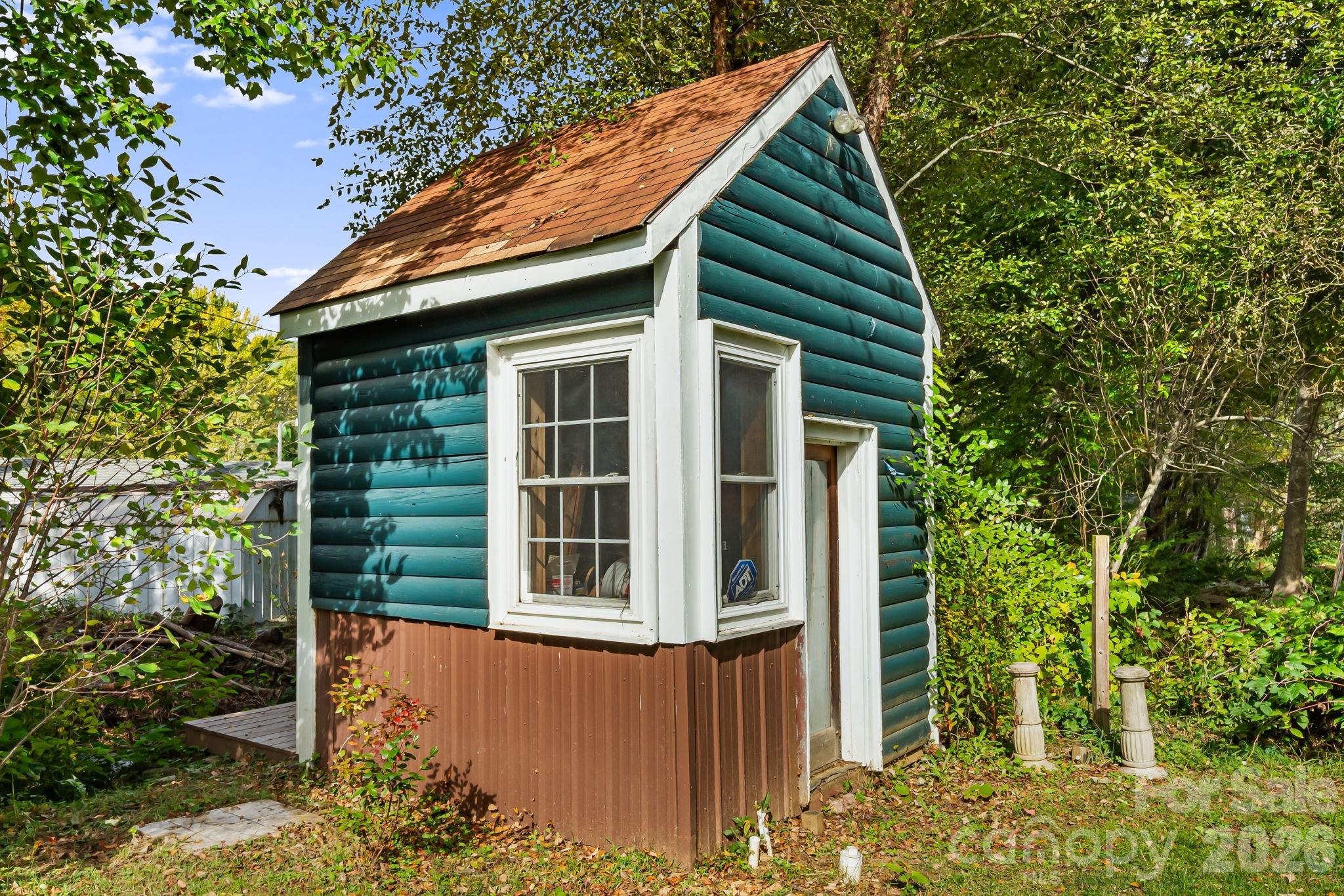 25 Pinewood Drive — Waynesville