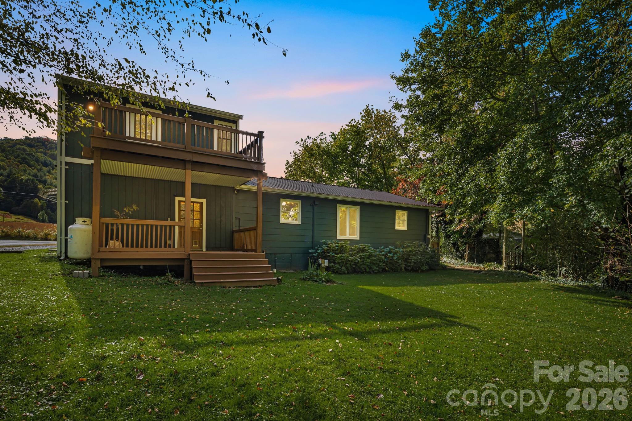 25 Pinewood Drive — Waynesville