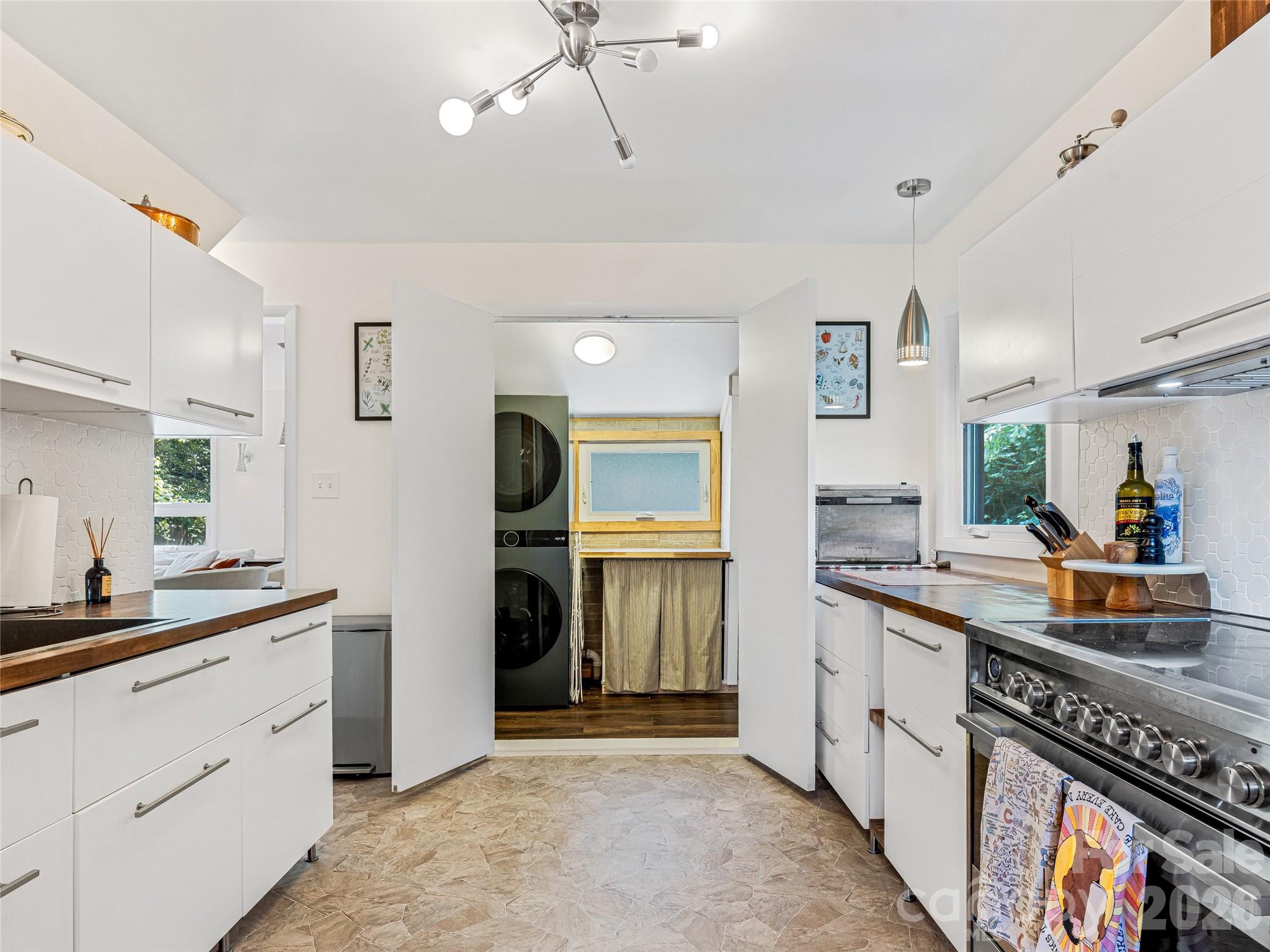 44 Broadview Avenue — Asheville