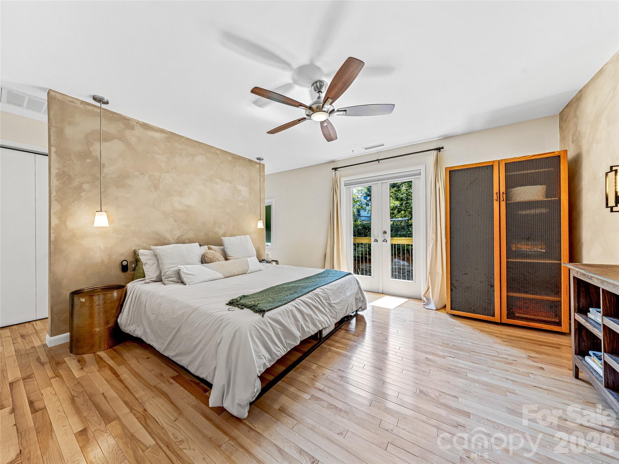 44 Broadview Avenue — Asheville