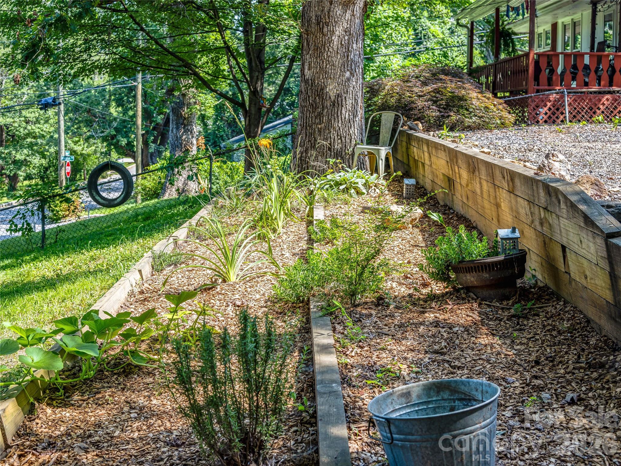 44 Broadview Avenue — Asheville