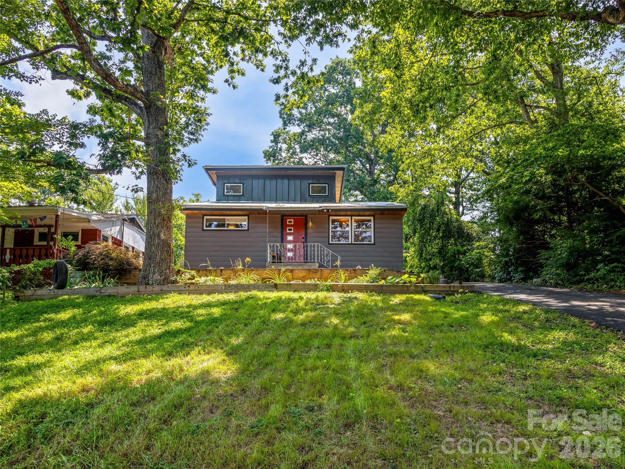 44 Broadview Avenue — Asheville