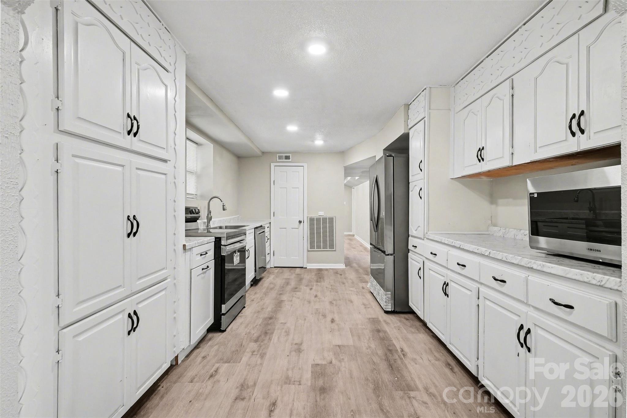 2617 Shady Lane Avenue — Concord