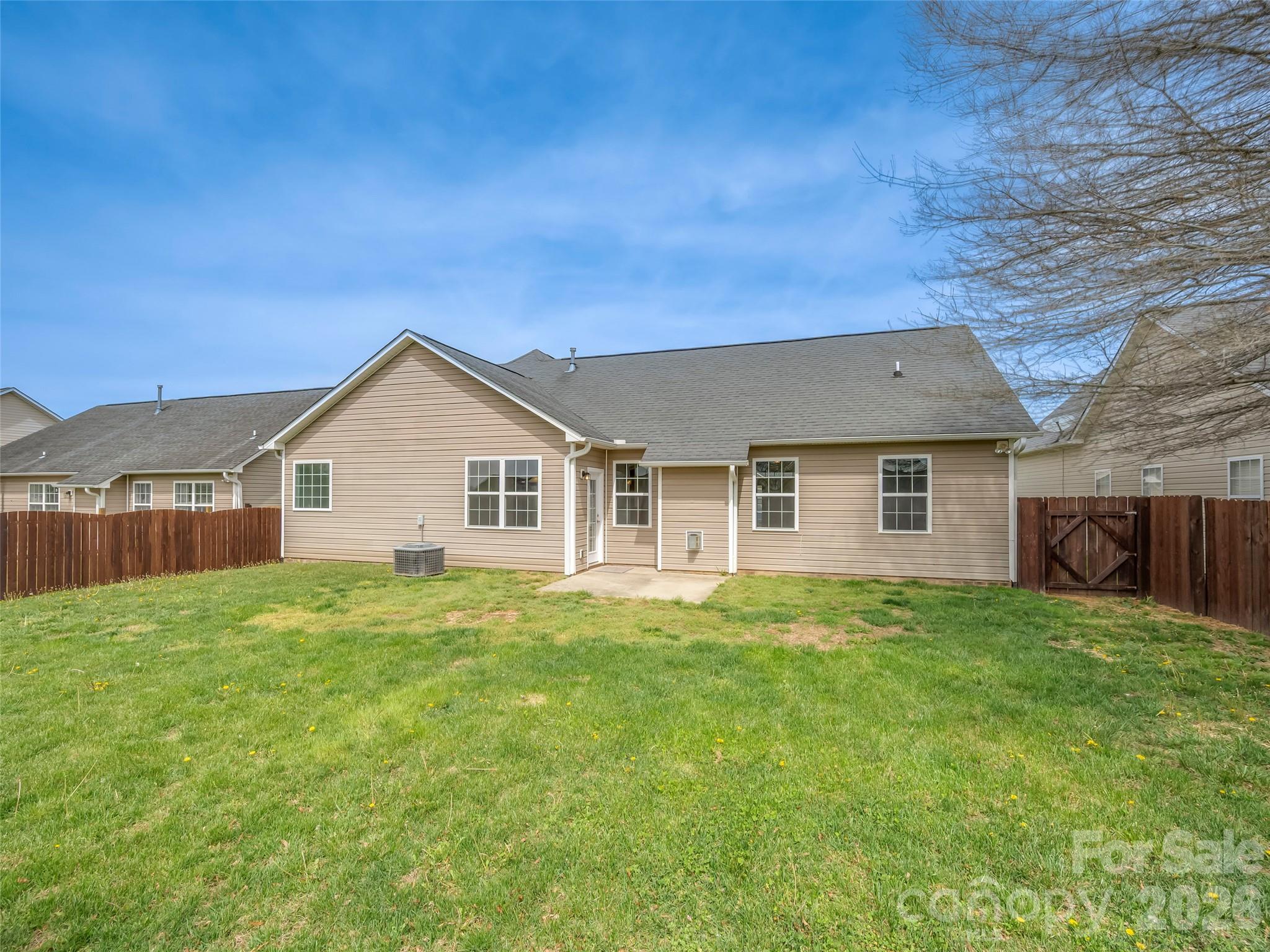 33 W Hiawassee Road — Fletcher