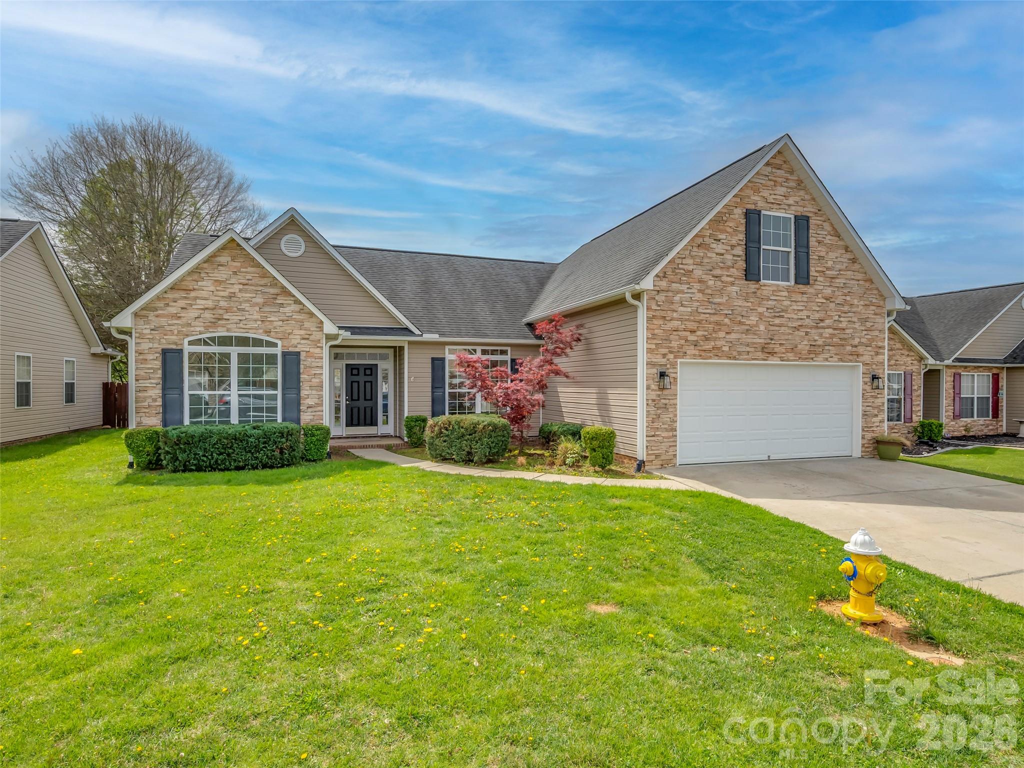 33 W Hiawassee Road — Fletcher