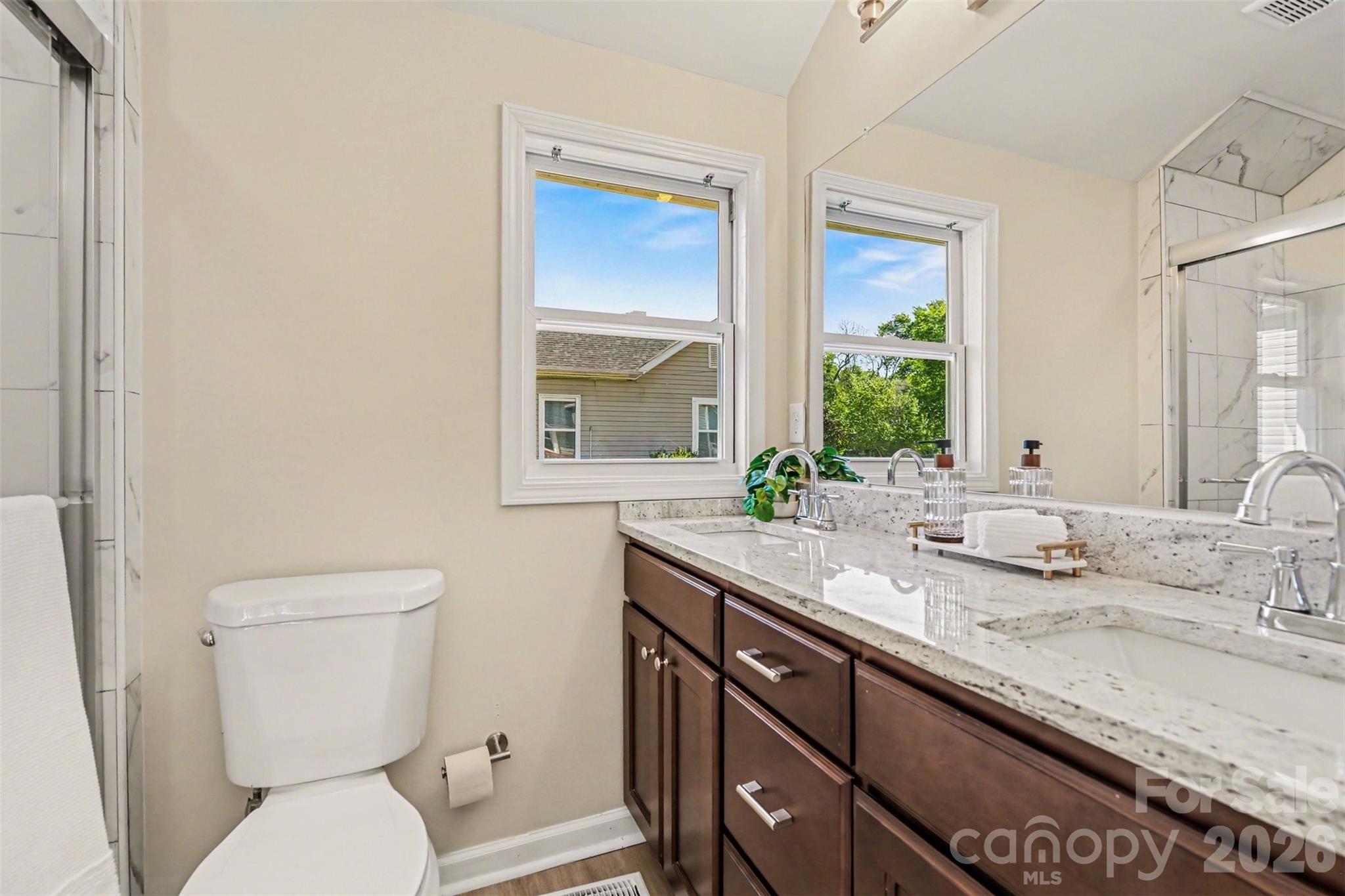118 Glen Rae Street SW — Concord