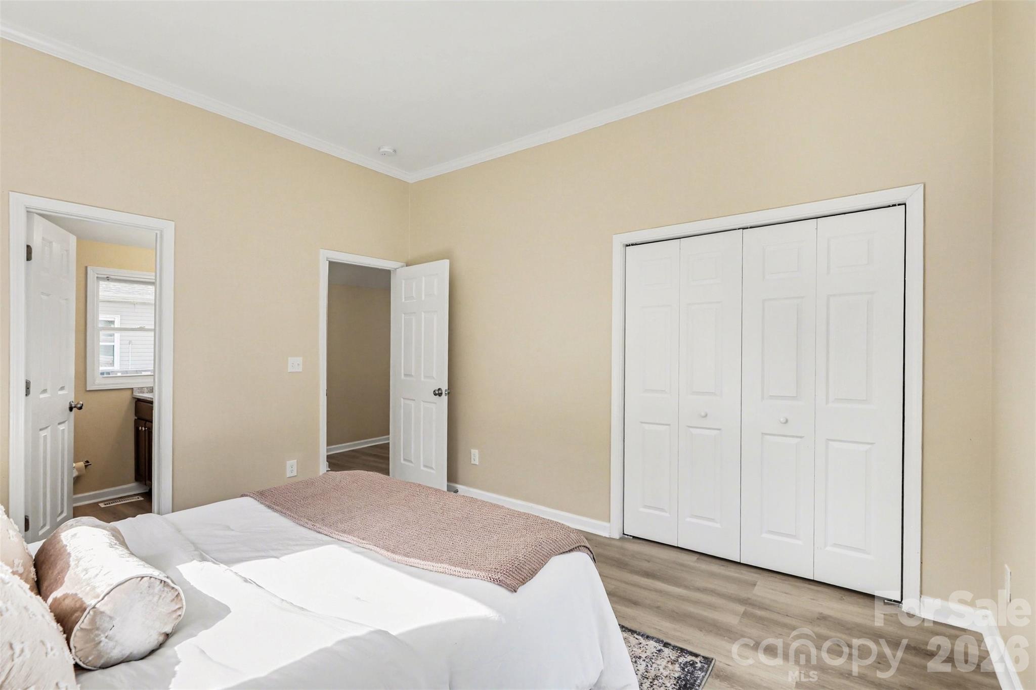 118 Glen Rae Street SW — Concord