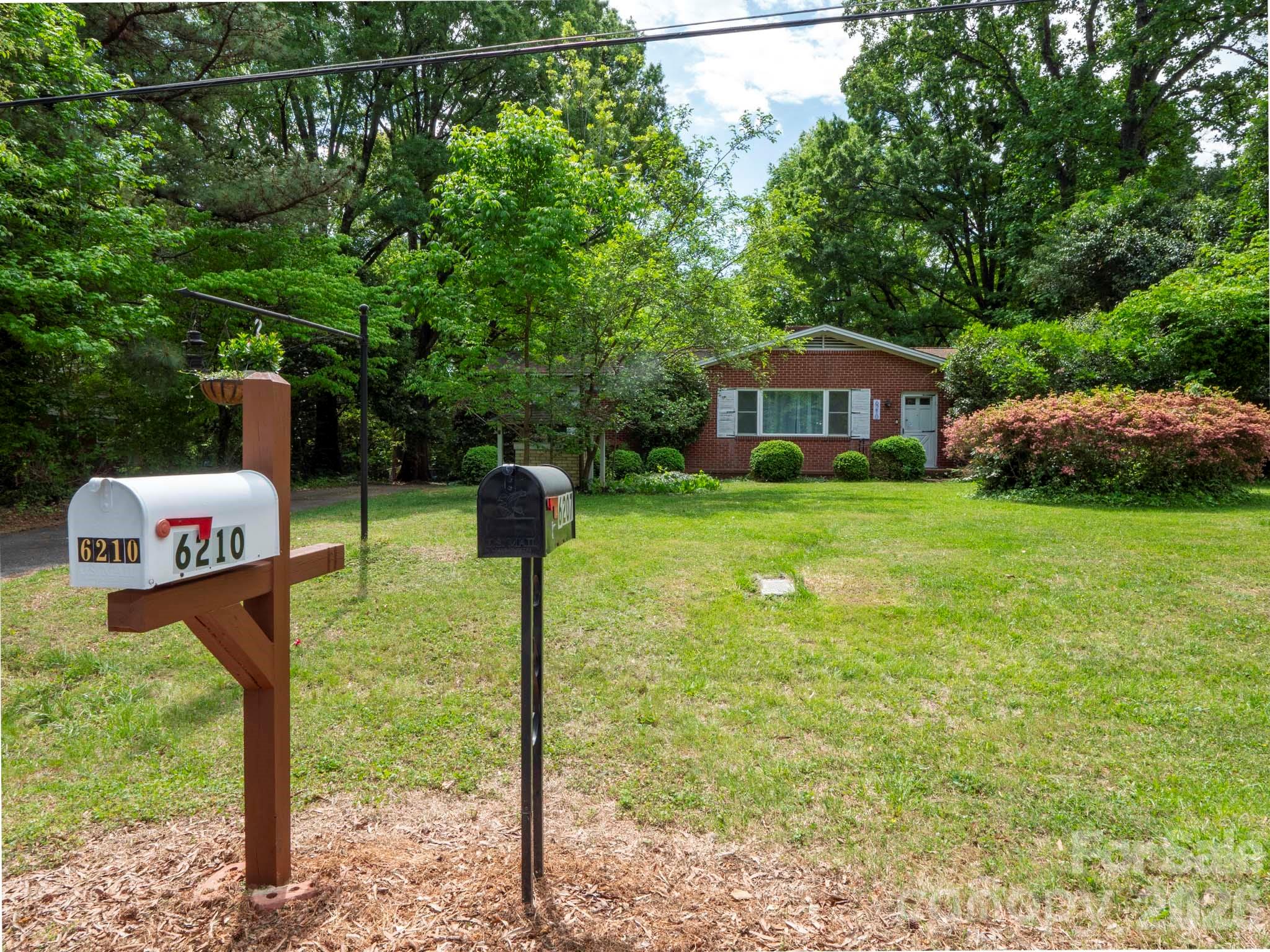 6210 Grove Park Boulevard — Charlotte