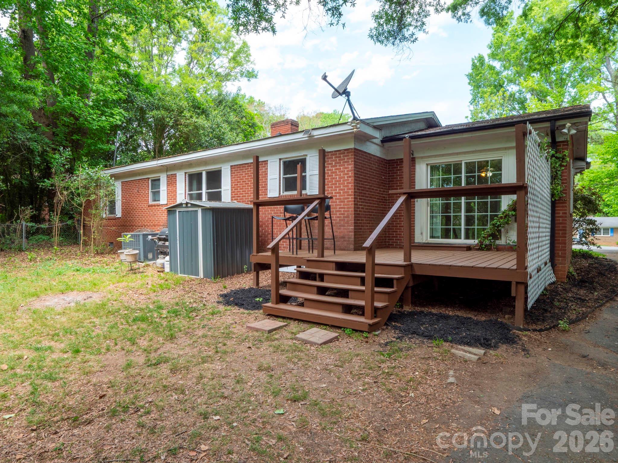 6210 Grove Park Boulevard — Charlotte