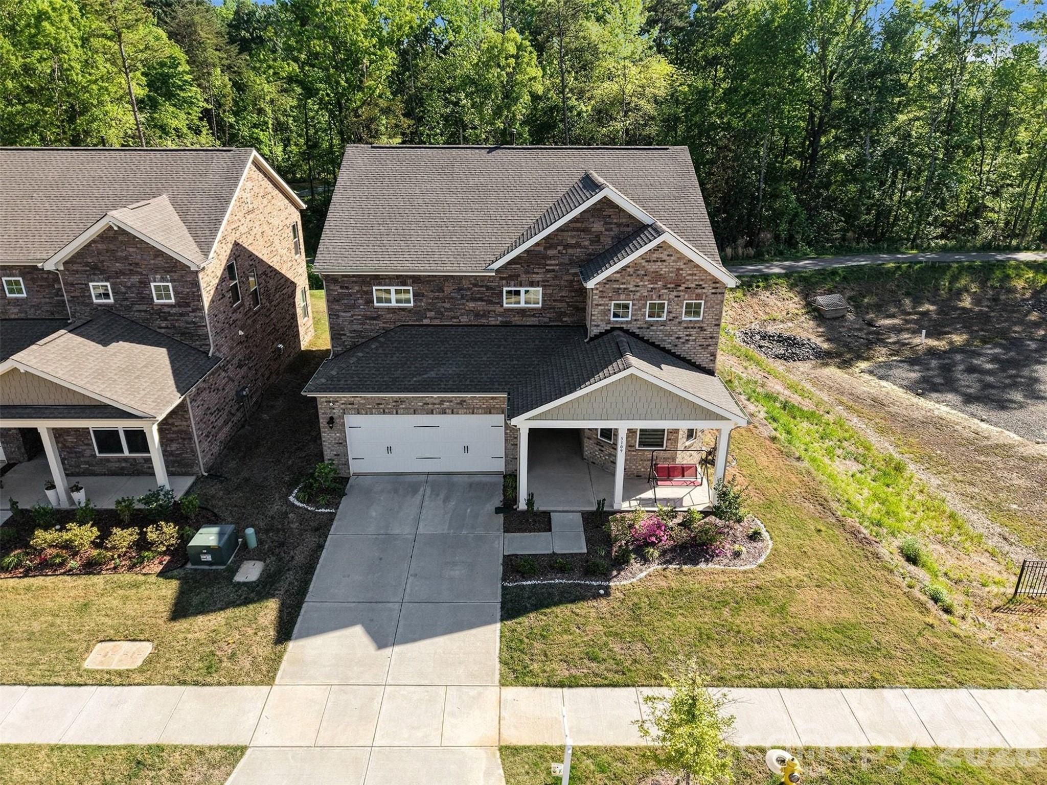 5109 Kinsbridge Drive — Mint Hill