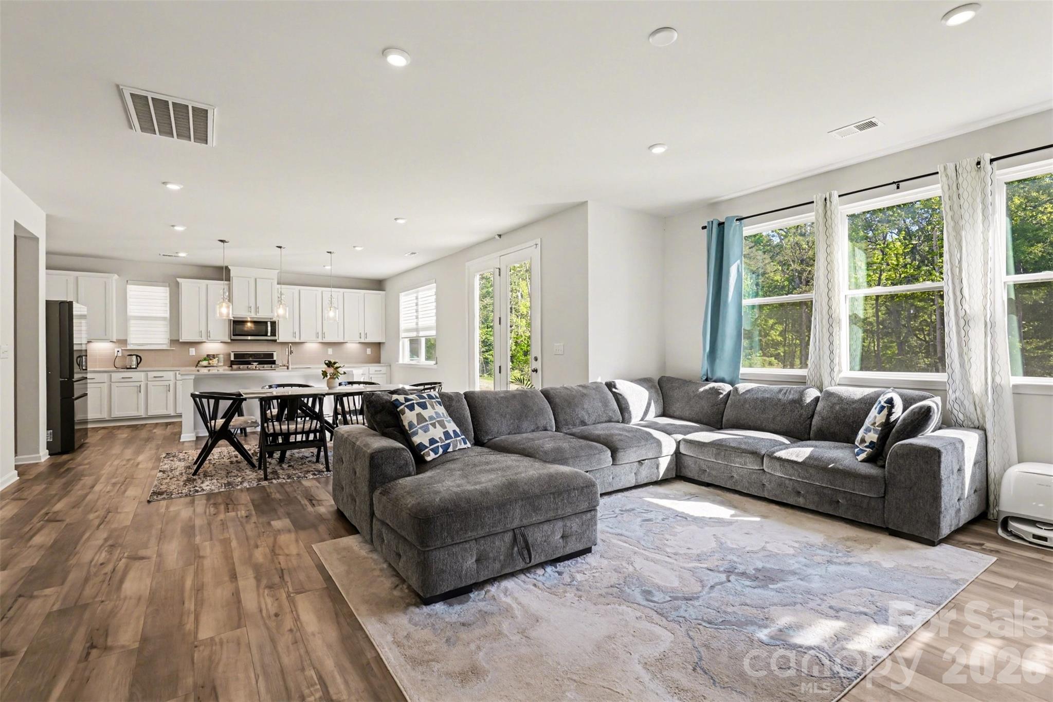 5109 Kinsbridge Drive — Mint Hill