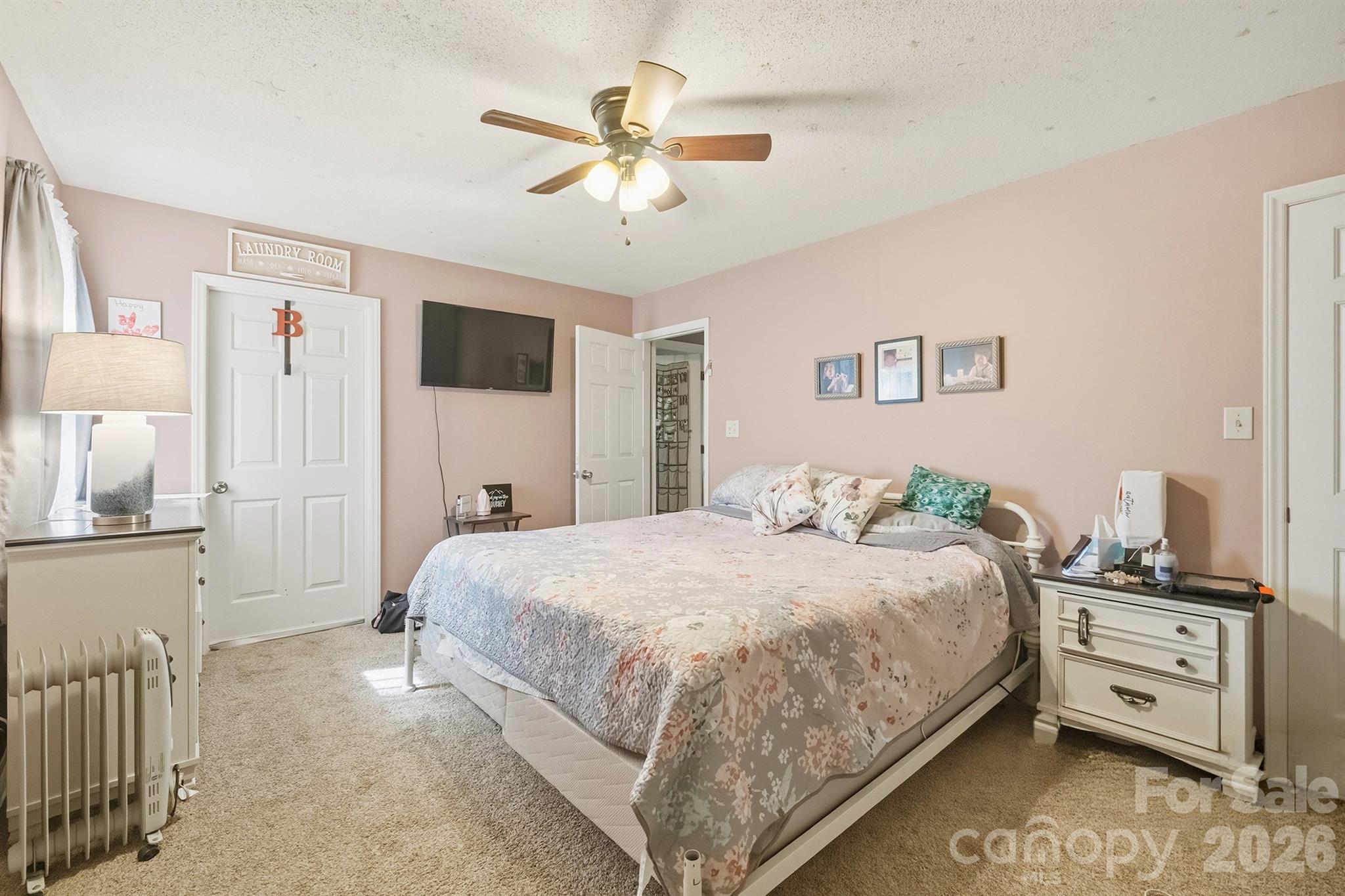 2090 Zacks Fork Road — Lenoir