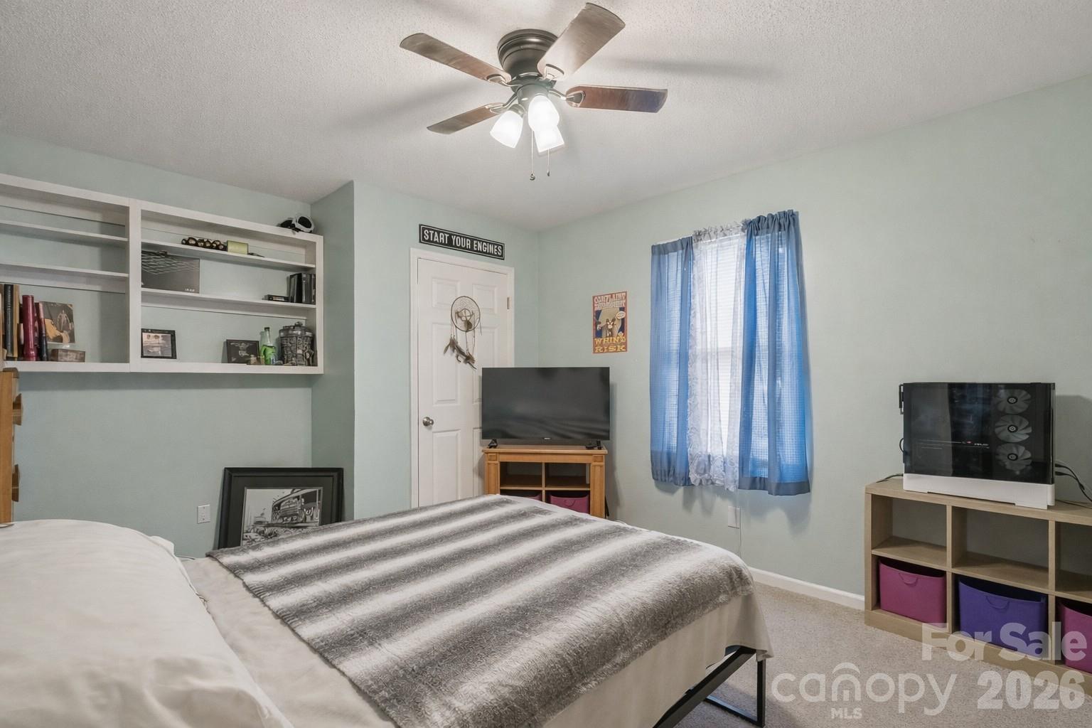 2090 Zacks Fork Road — Lenoir