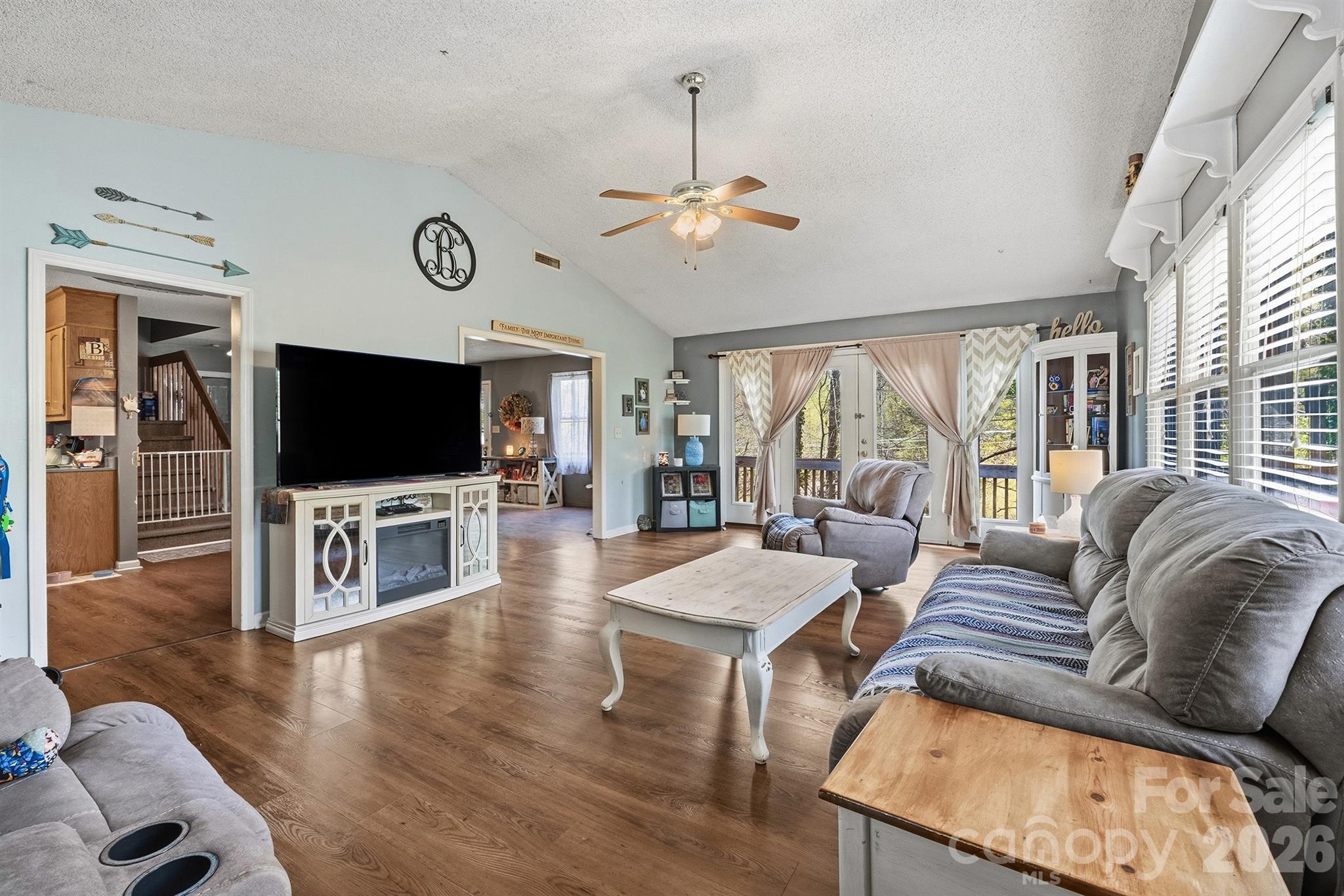 2090 Zacks Fork Road — Lenoir