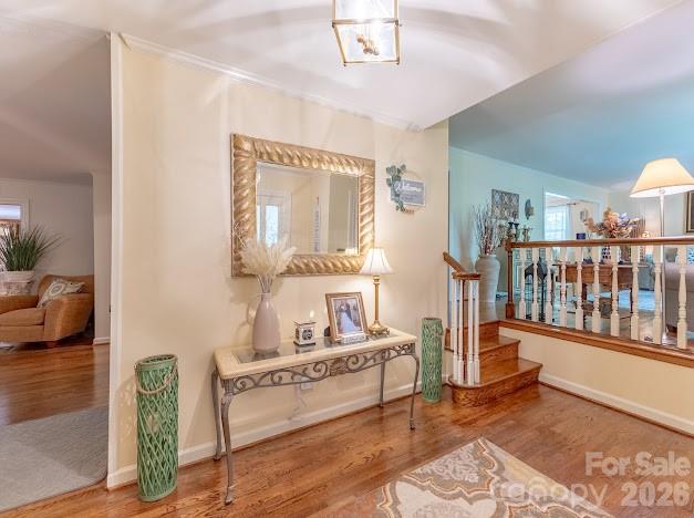 819 Chesterfield Circle SW — Lenoir