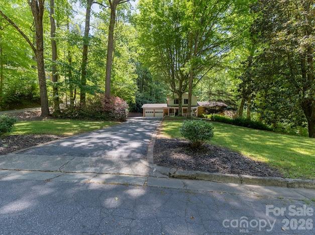 819 Chesterfield Circle SW — Lenoir