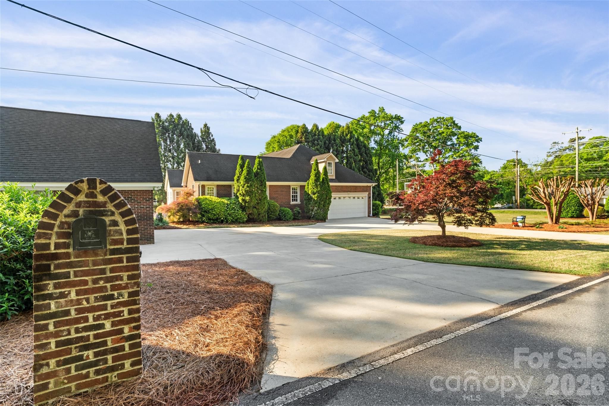 1701 South Point Road — Belmont