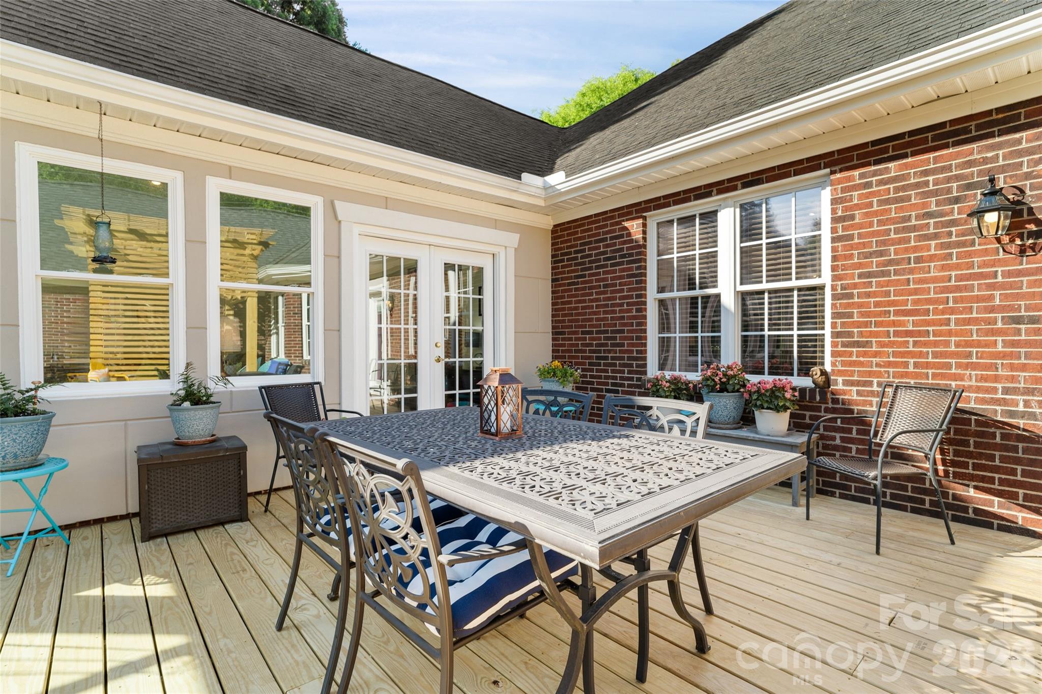 1701 South Point Road — Belmont
