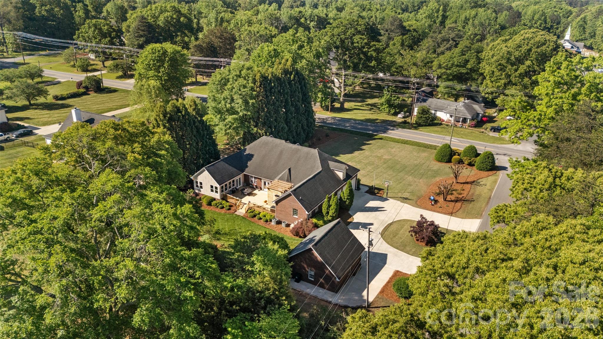 1701 South Point Road — Belmont