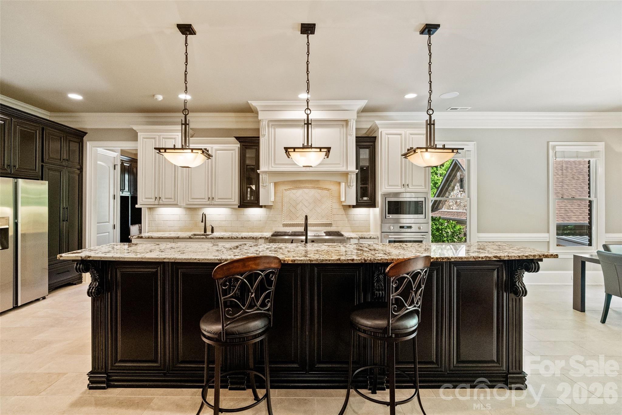 733 Fawns Glen Place — Clover