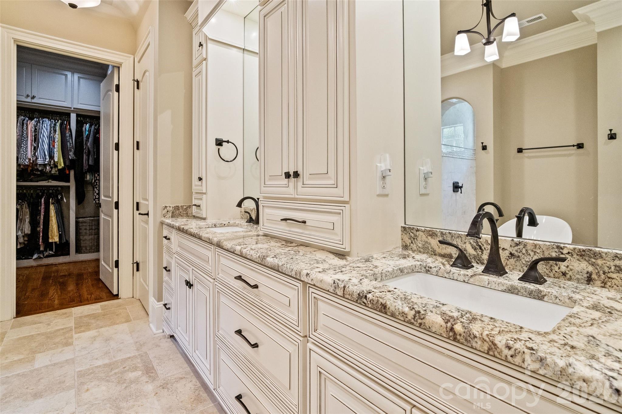 733 Fawns Glen Place — Clover
