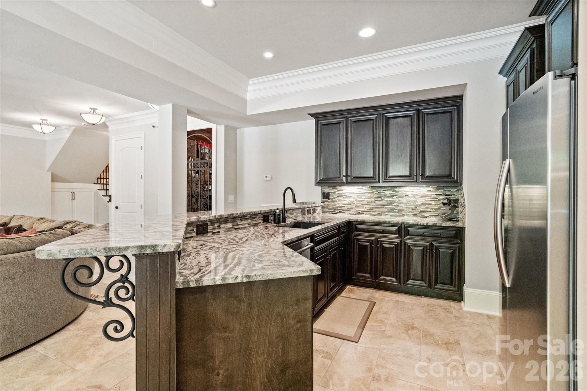 733 Fawns Glen Place — Clover