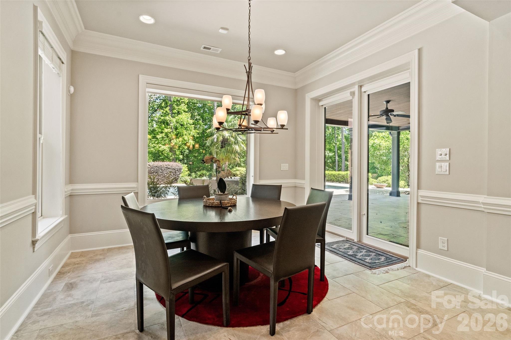 733 Fawns Glen Place — Clover