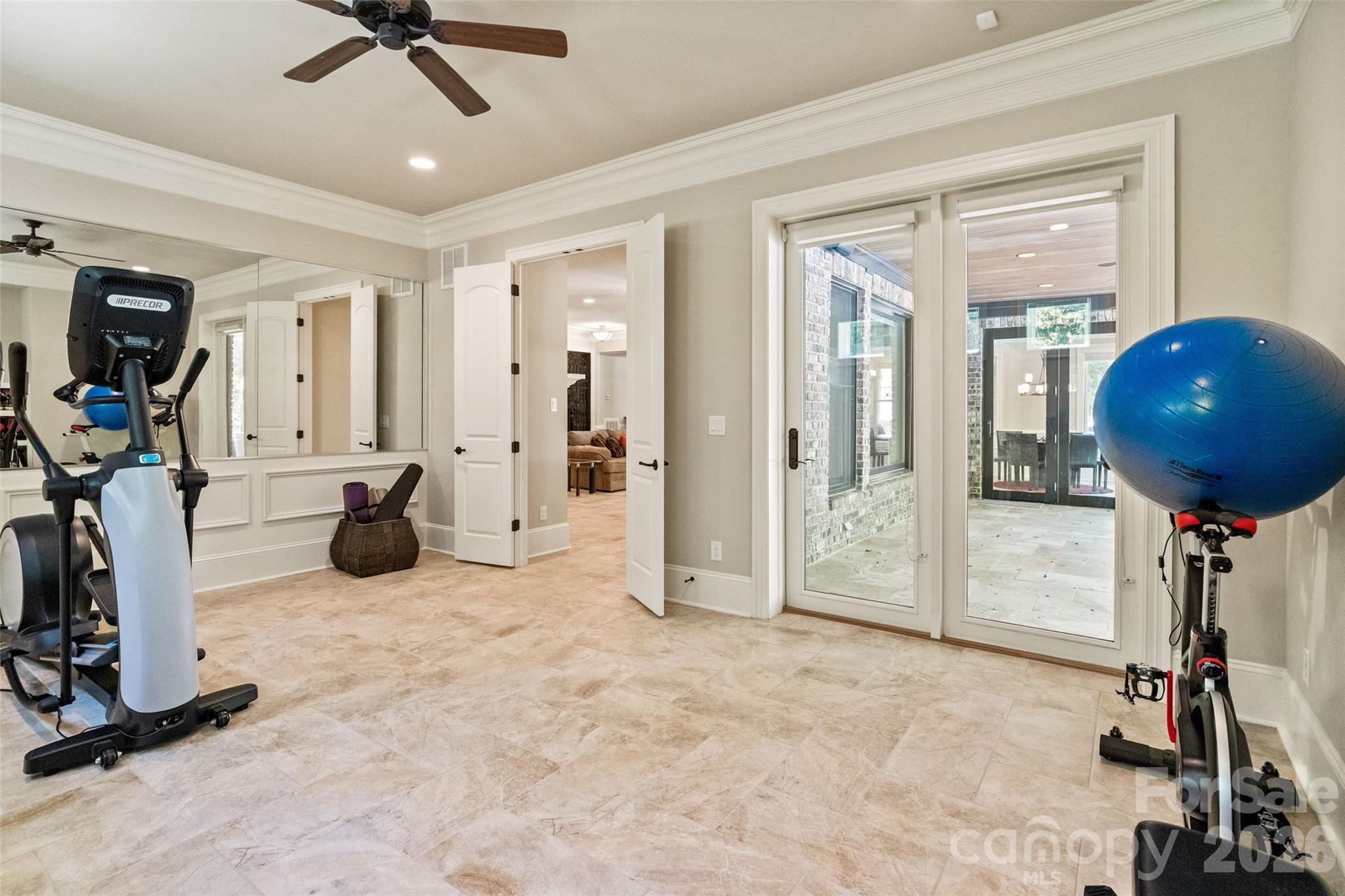 733 Fawns Glen Place — Clover