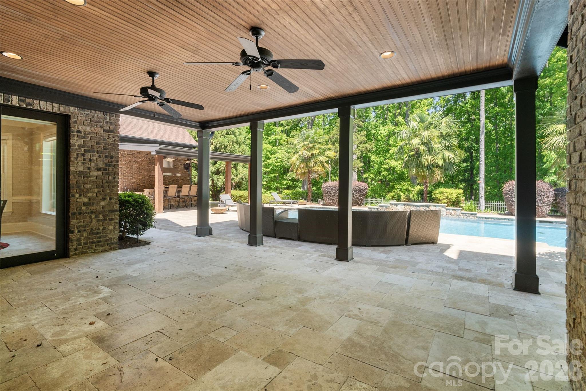733 Fawns Glen Place — Clover