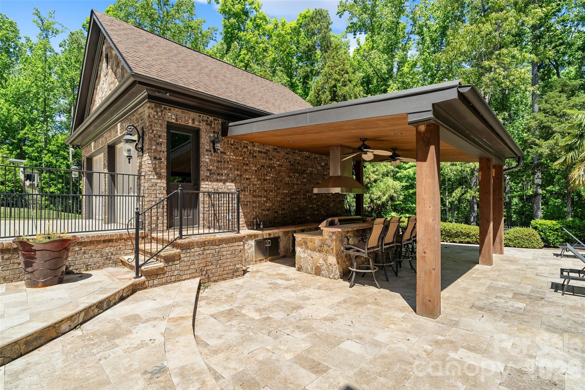 733 Fawns Glen Place — Clover