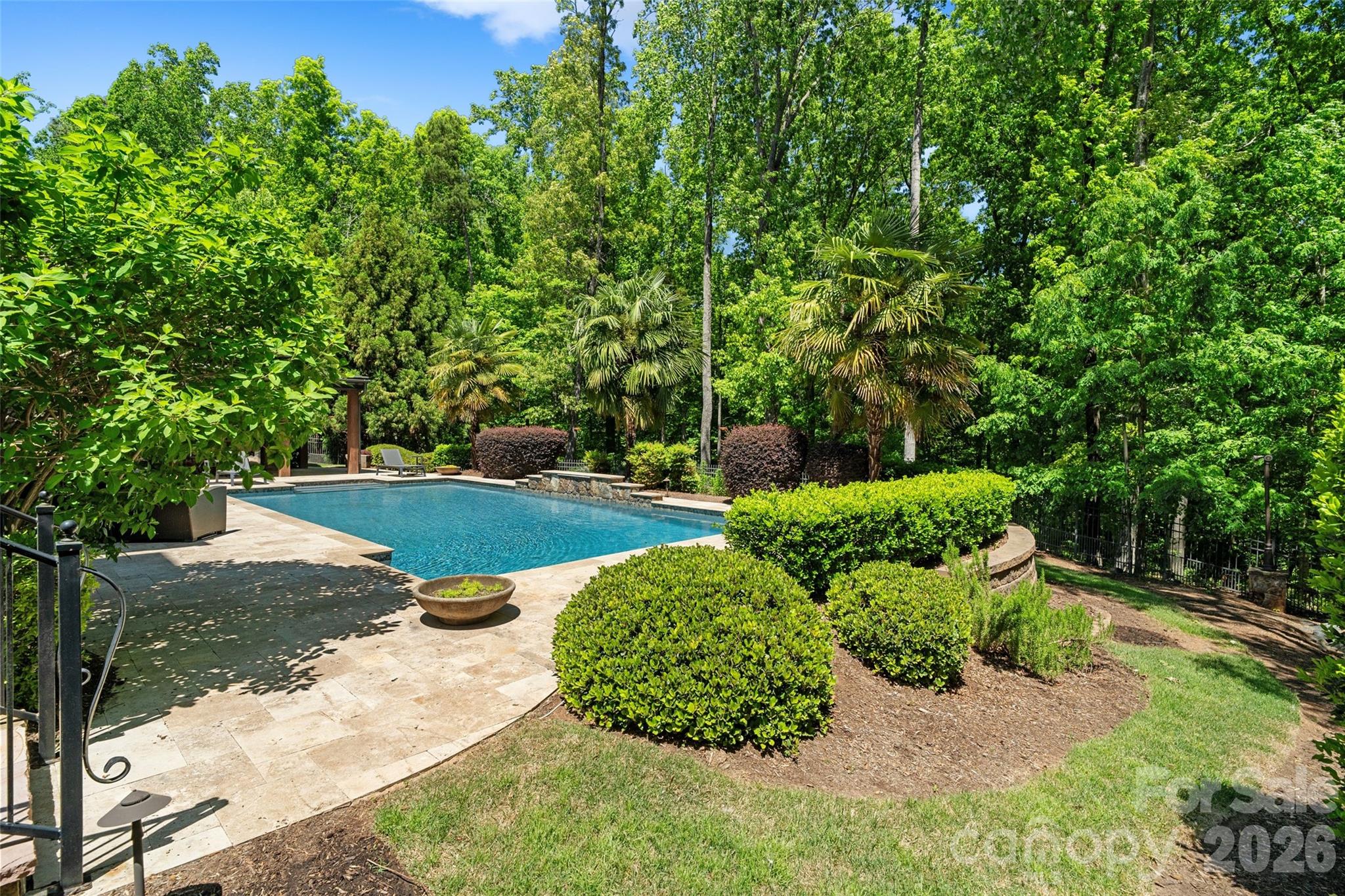 733 Fawns Glen Place — Clover