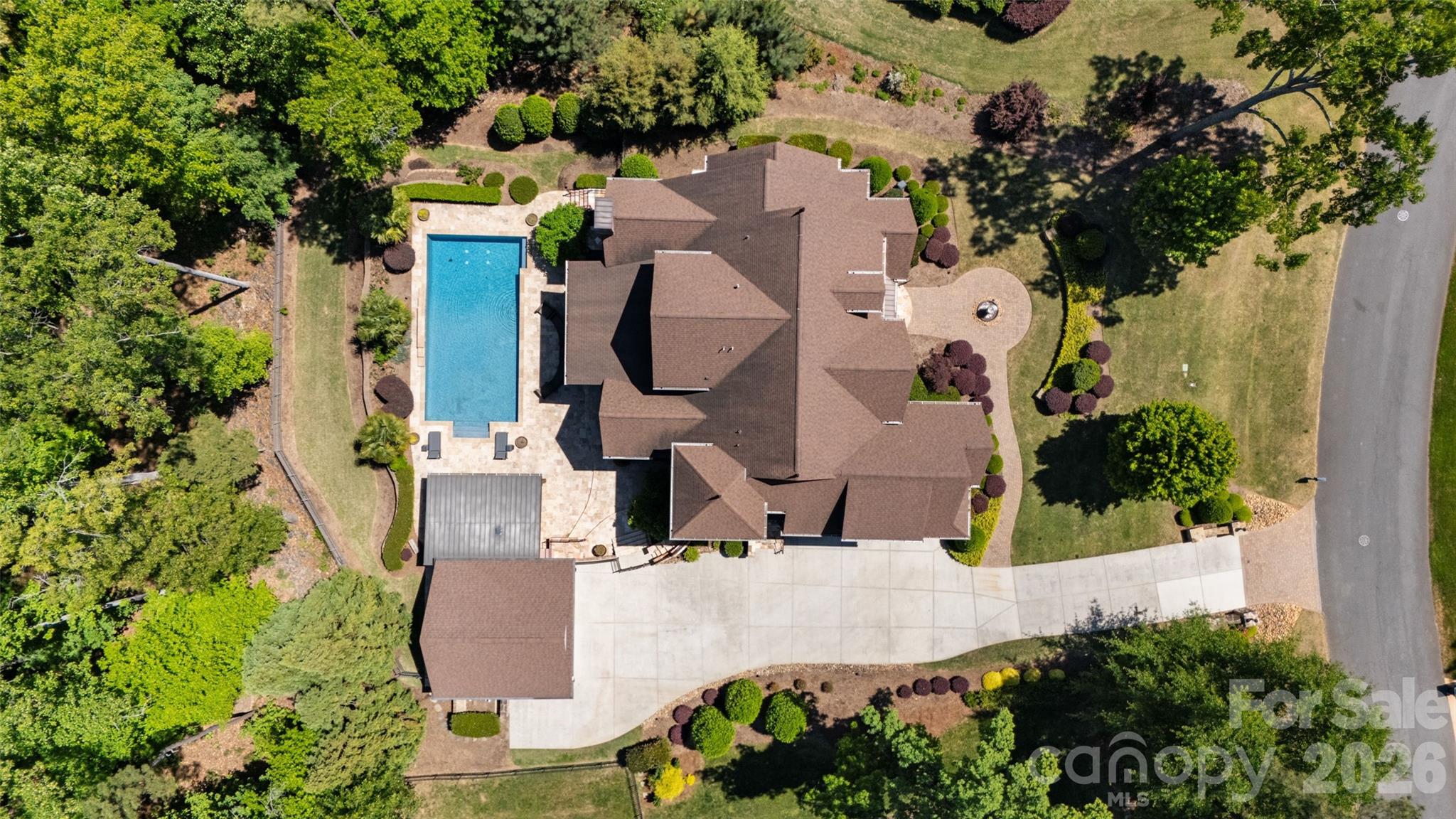 733 Fawns Glen Place — Clover