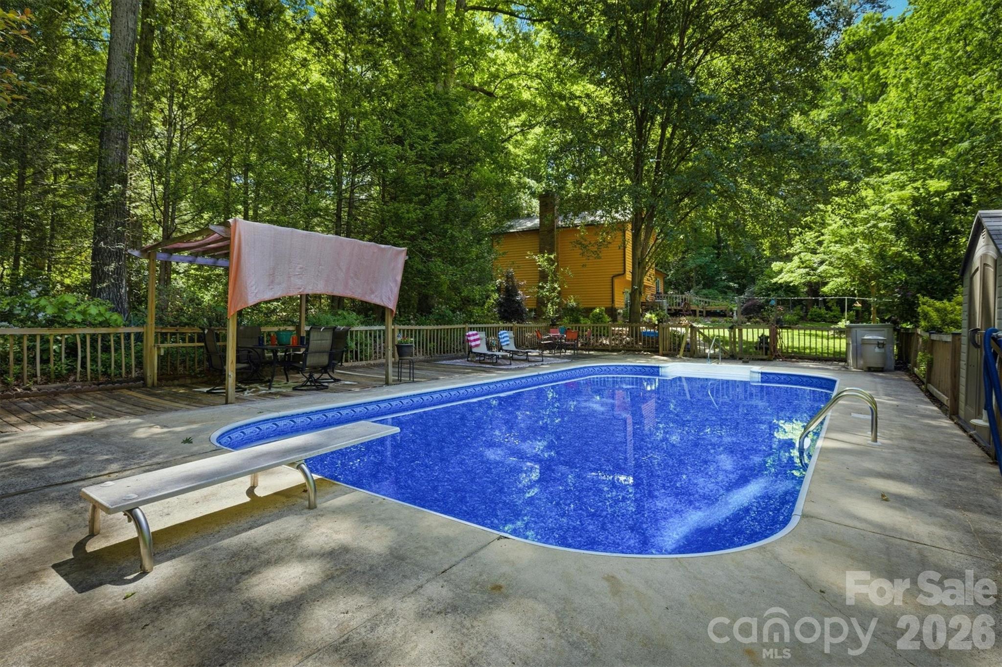 3432 Ridgewood Drive — Morganton