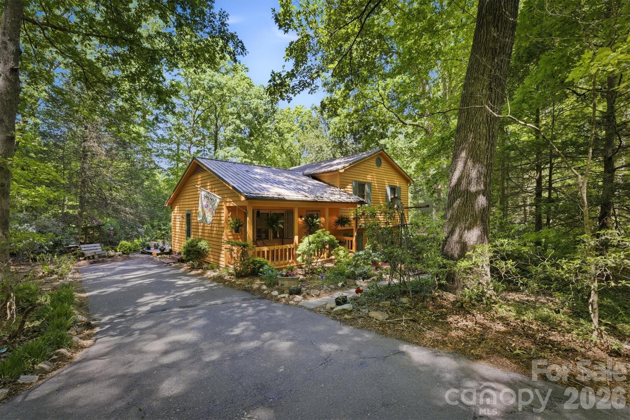 3432 Ridgewood Drive — Morganton