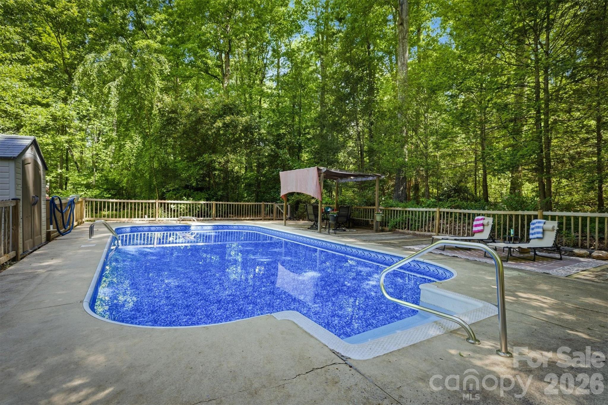 3432 Ridgewood Drive — Morganton