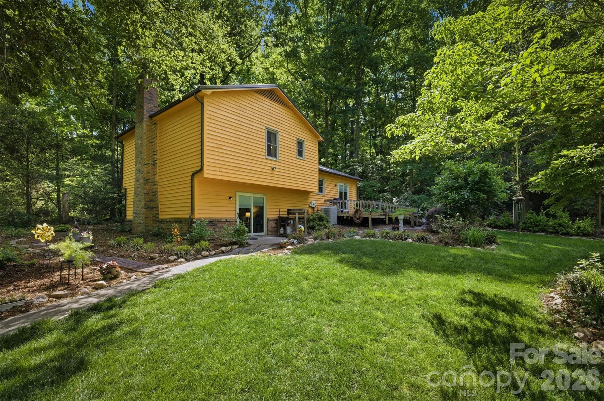 3432 Ridgewood Drive — Morganton