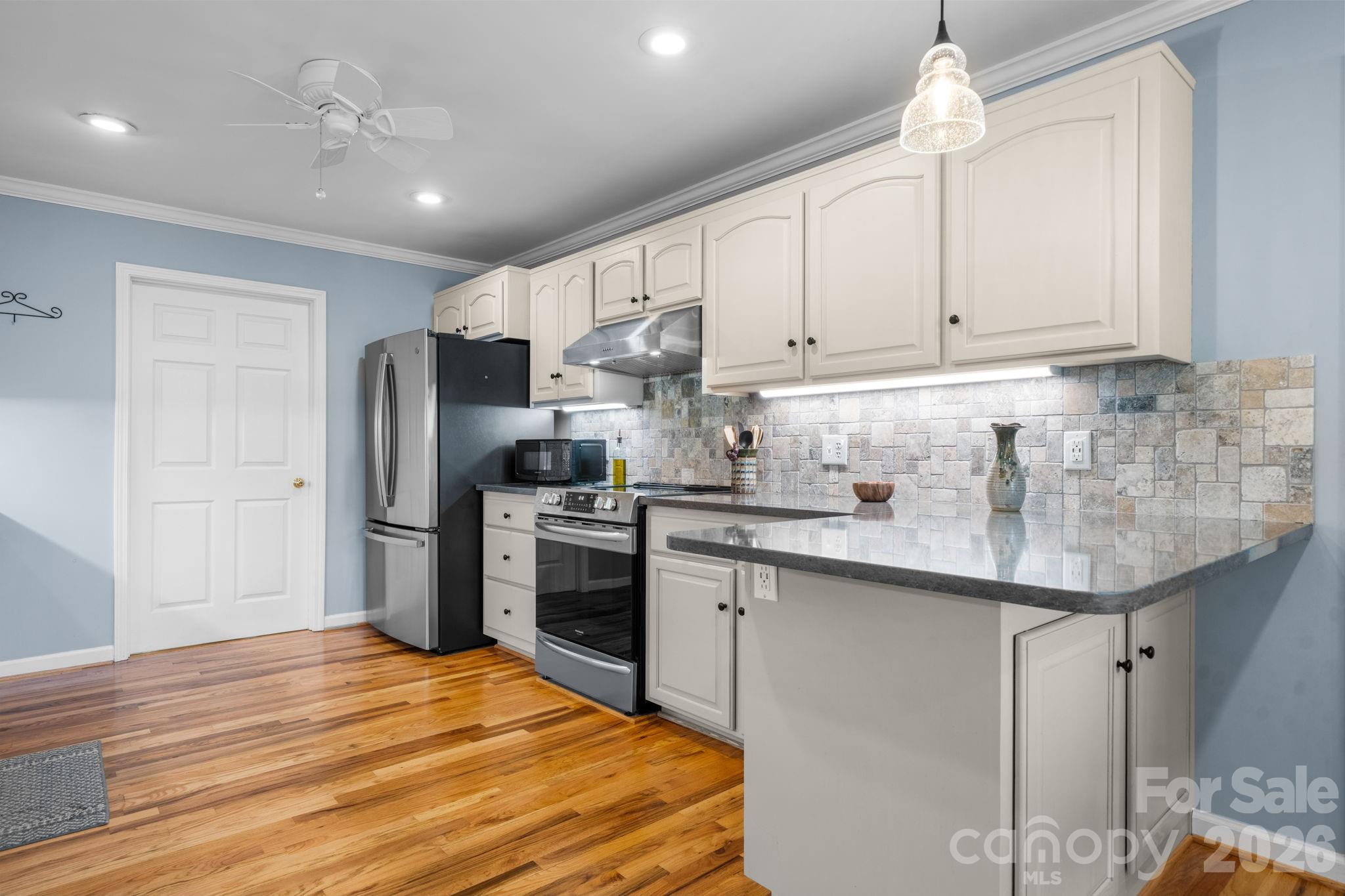 4946 Butner Drive — Hickory