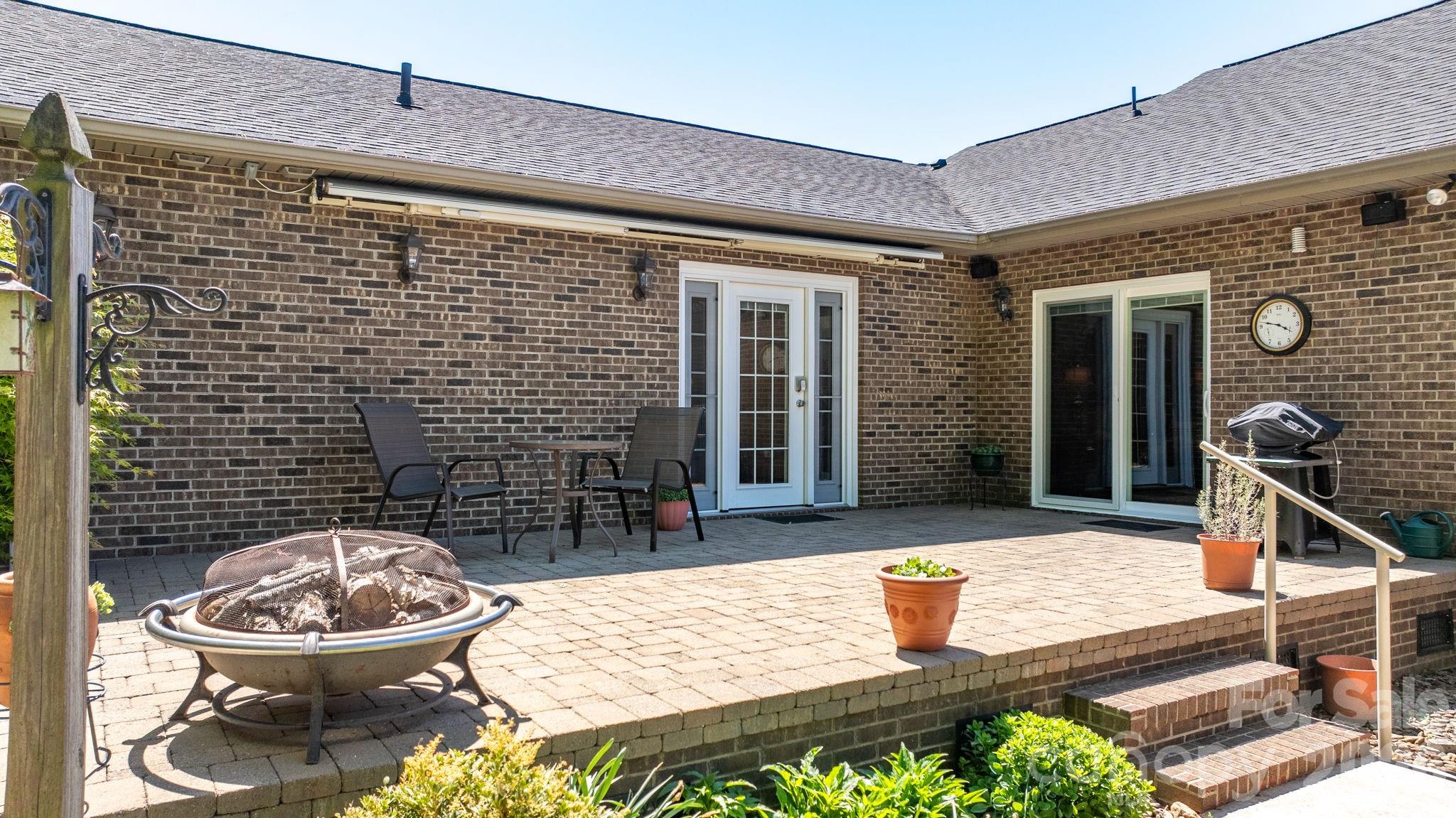 4946 Butner Drive — Hickory