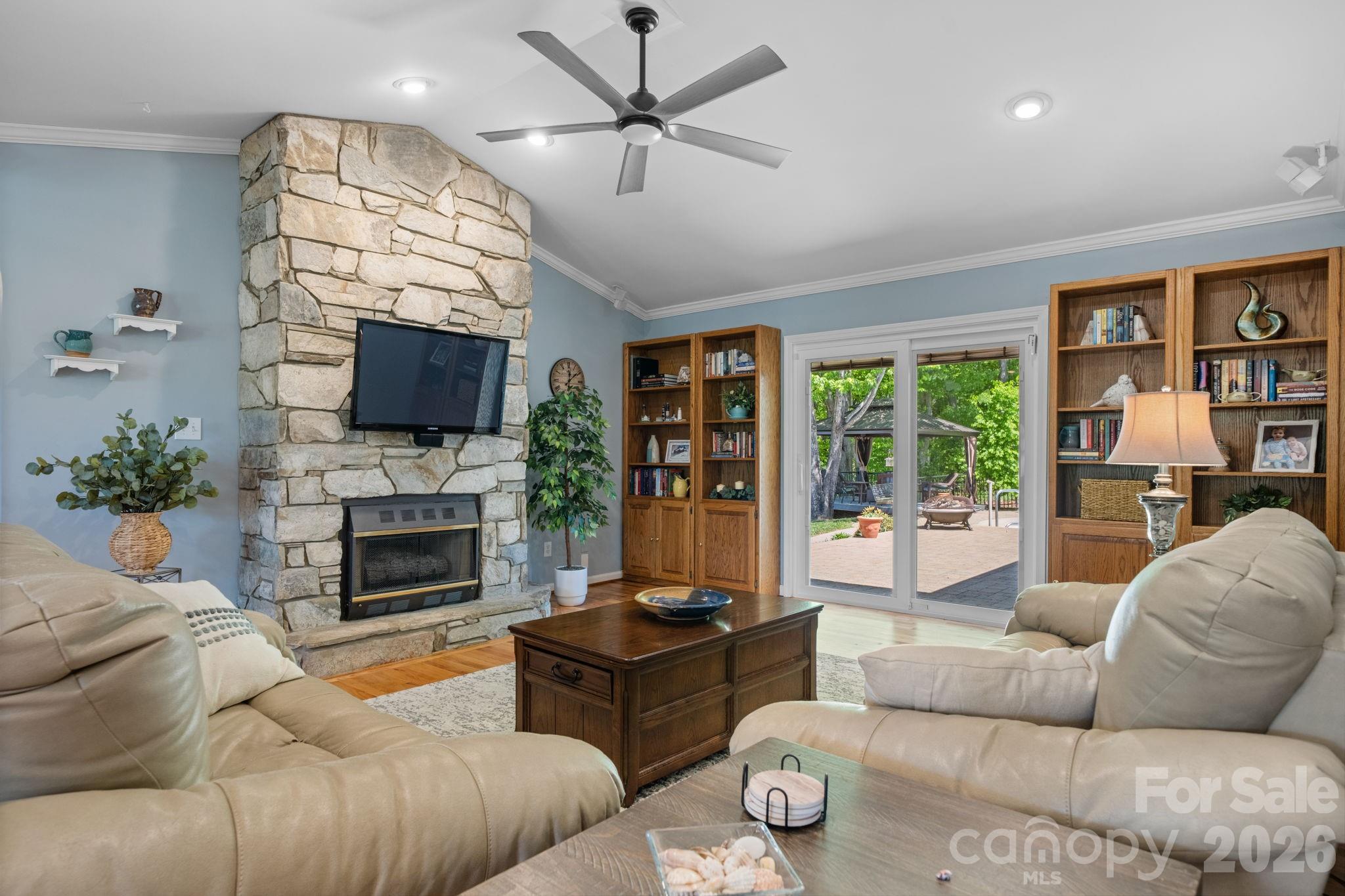 4946 Butner Drive — Hickory