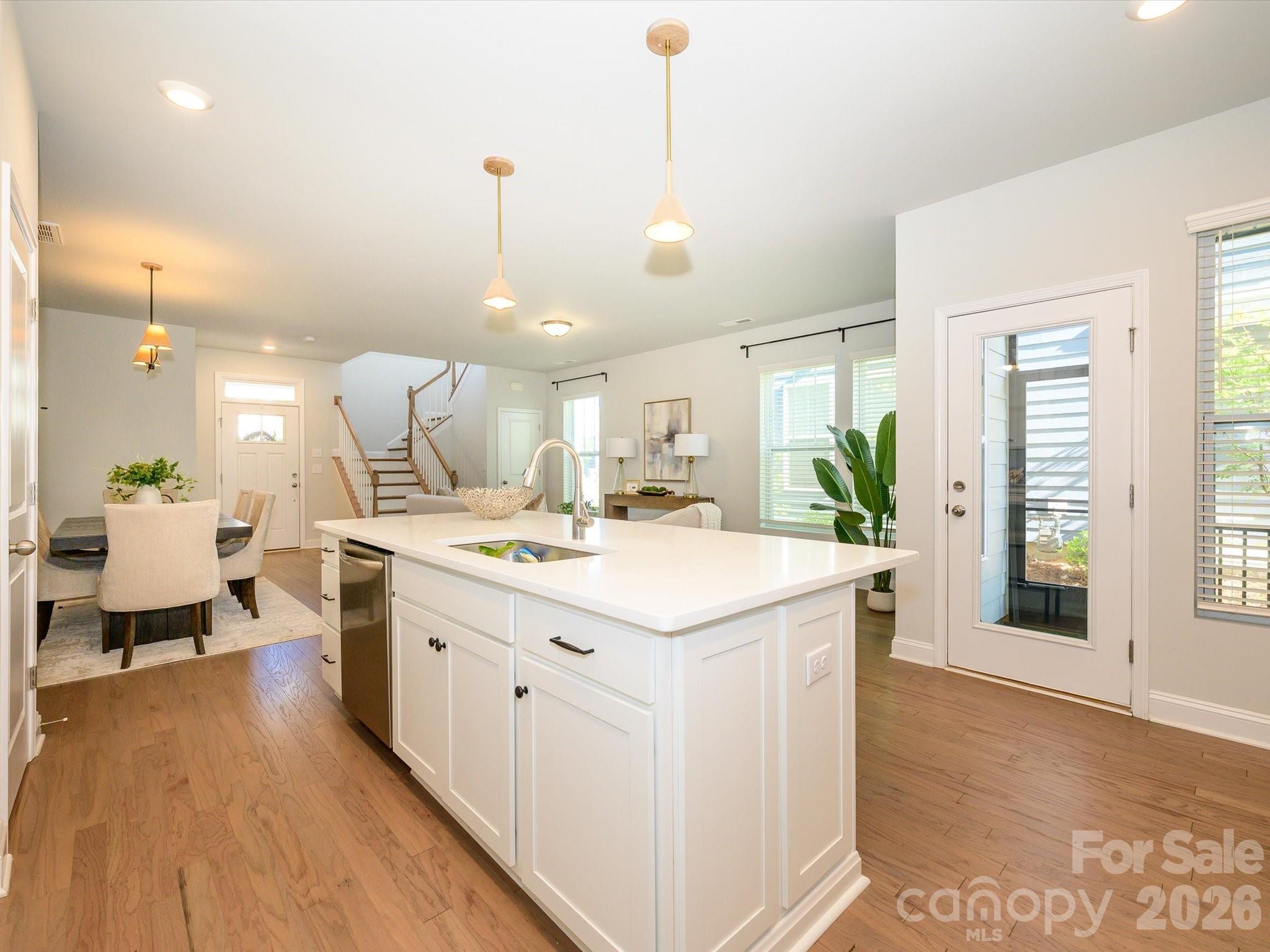 339 Ladybird Lane — Pineville