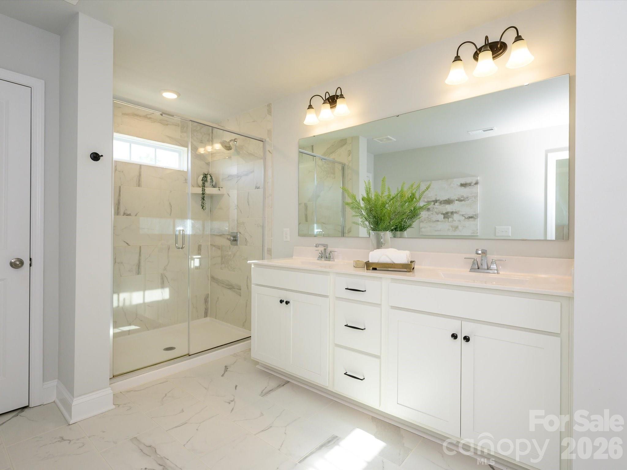 339 Ladybird Lane — Pineville